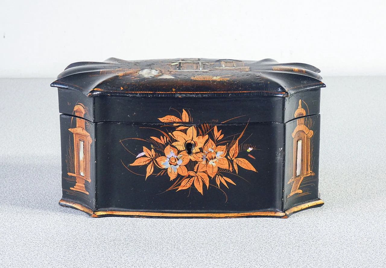 Tea box covered in painted and inlaid leather, late 19th century 3