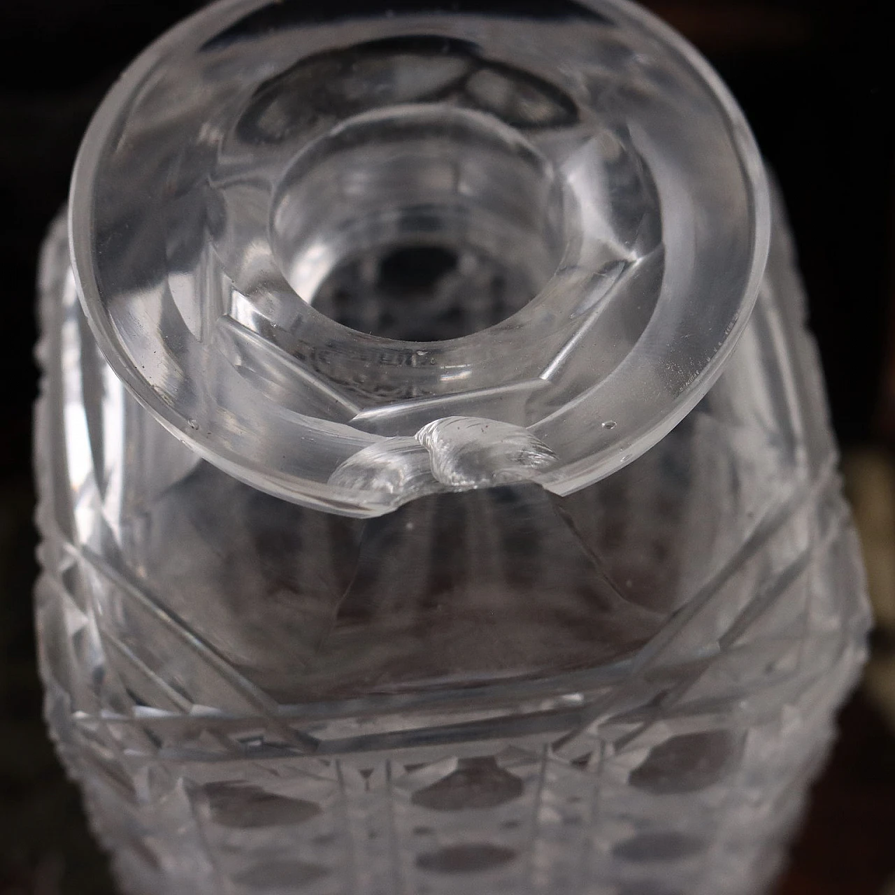 Scatola porta liquori in rovere con applicazioni borchiate in metallo, anni '20 6