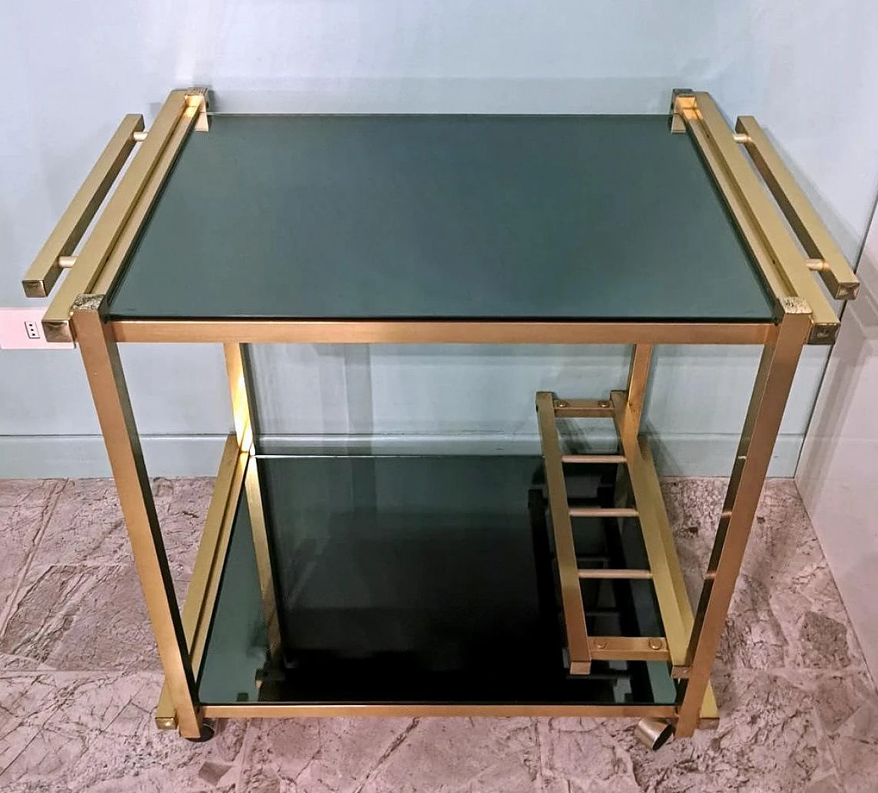 Carrello da bar in alluminio anodizzato e specchi fumé, anni '70 3