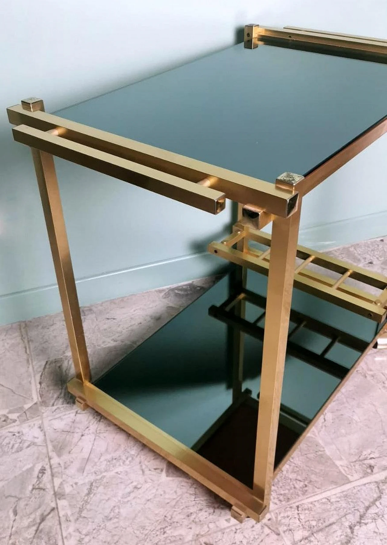 Carrello da bar in alluminio anodizzato e specchi fumé, anni '70 7