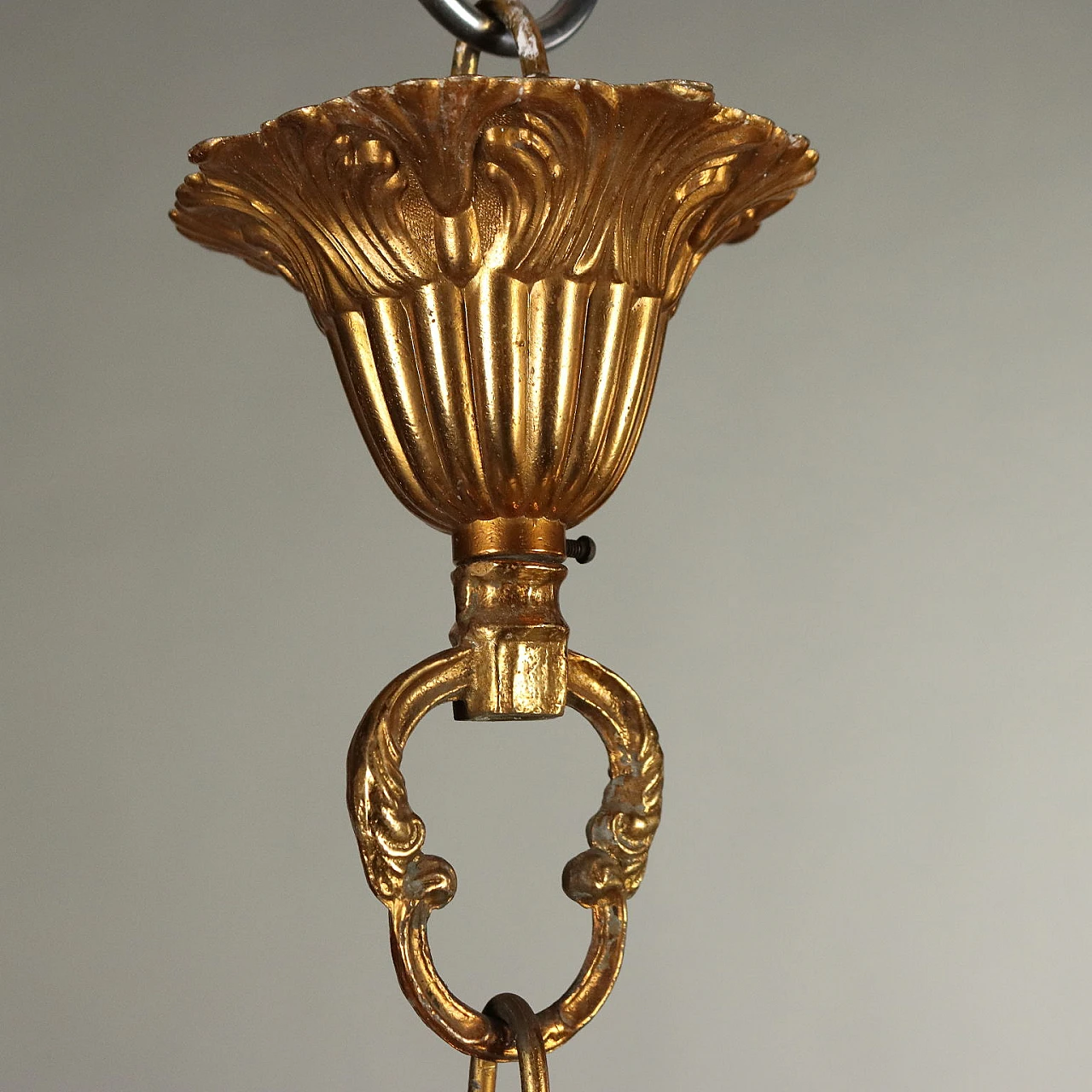 Rococo style 9-light chandelier in gilded bronze and glass 9