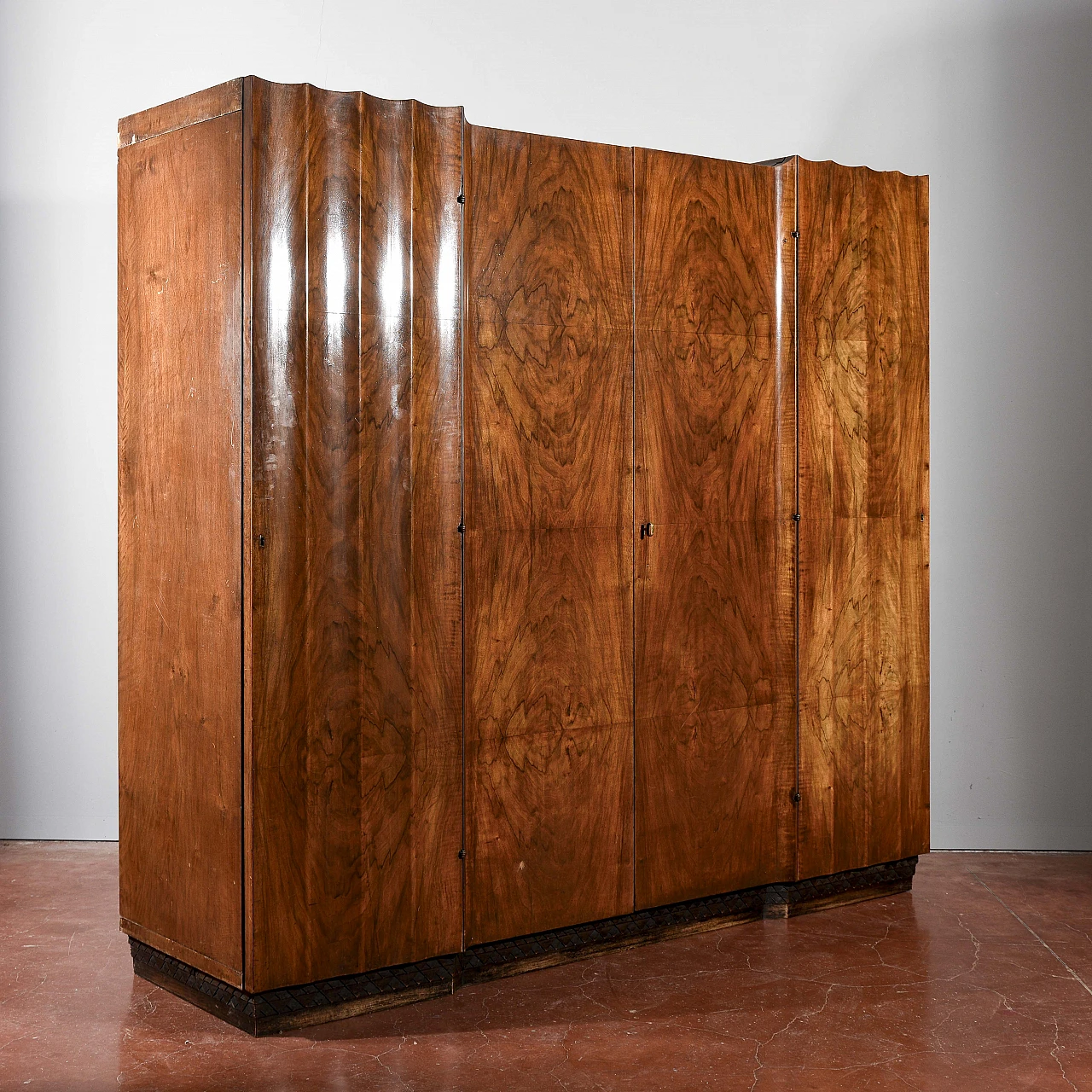 Wooden wardrobe by Gaetano Borsani Atelier di Varedo, 1920s 5