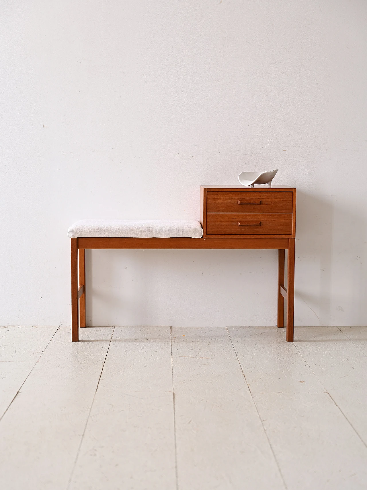 Scandinavian bench with drawers, 1960s 1