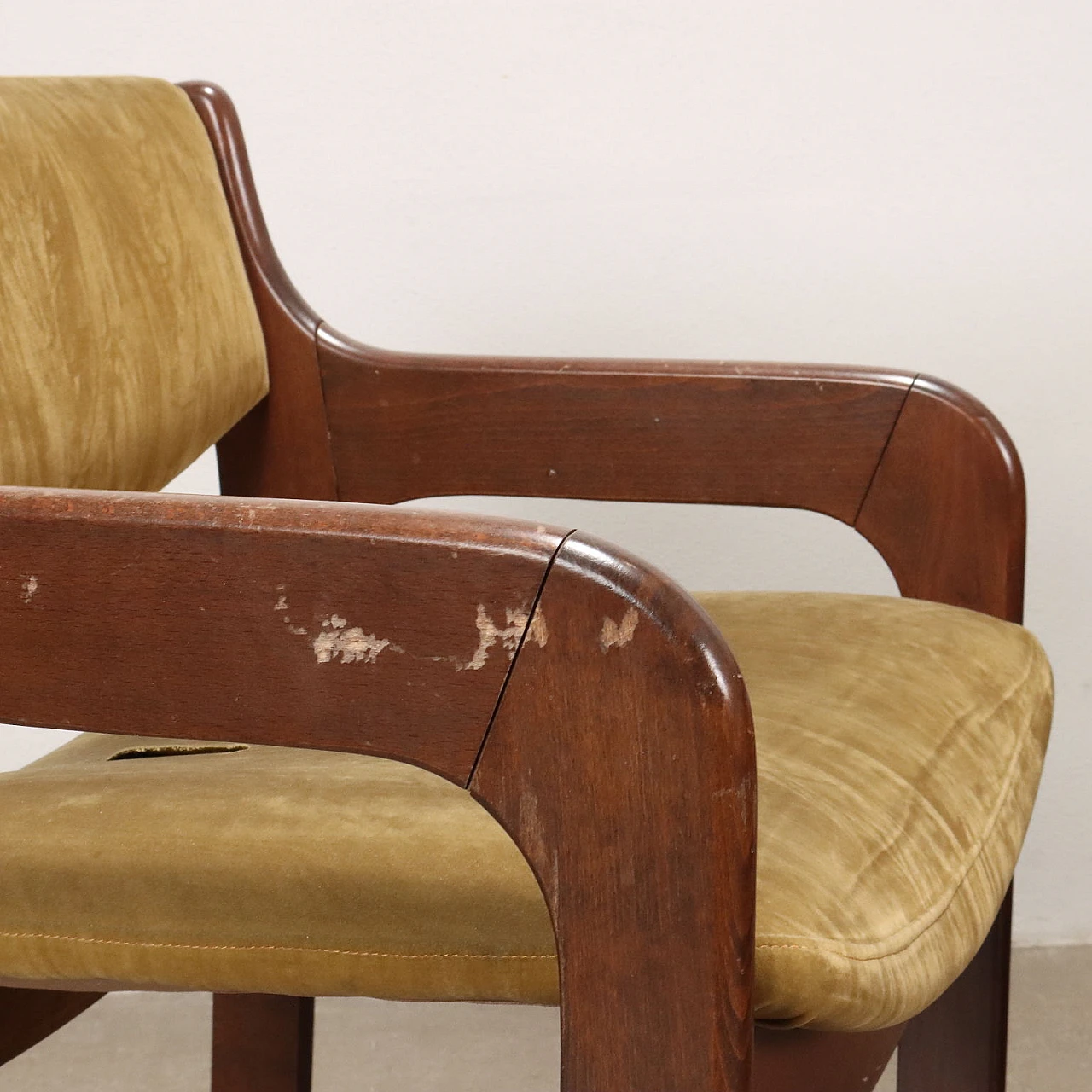 4 Sedie con braccioli in legno e velluto verde, anni '60 5