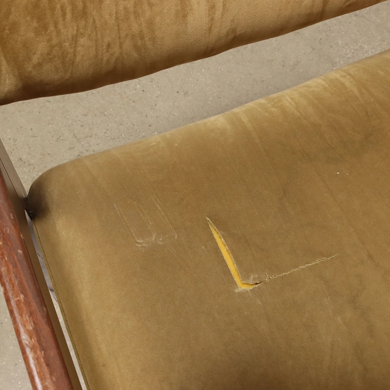 4 Sedie con braccioli in legno e velluto verde, anni '60 9