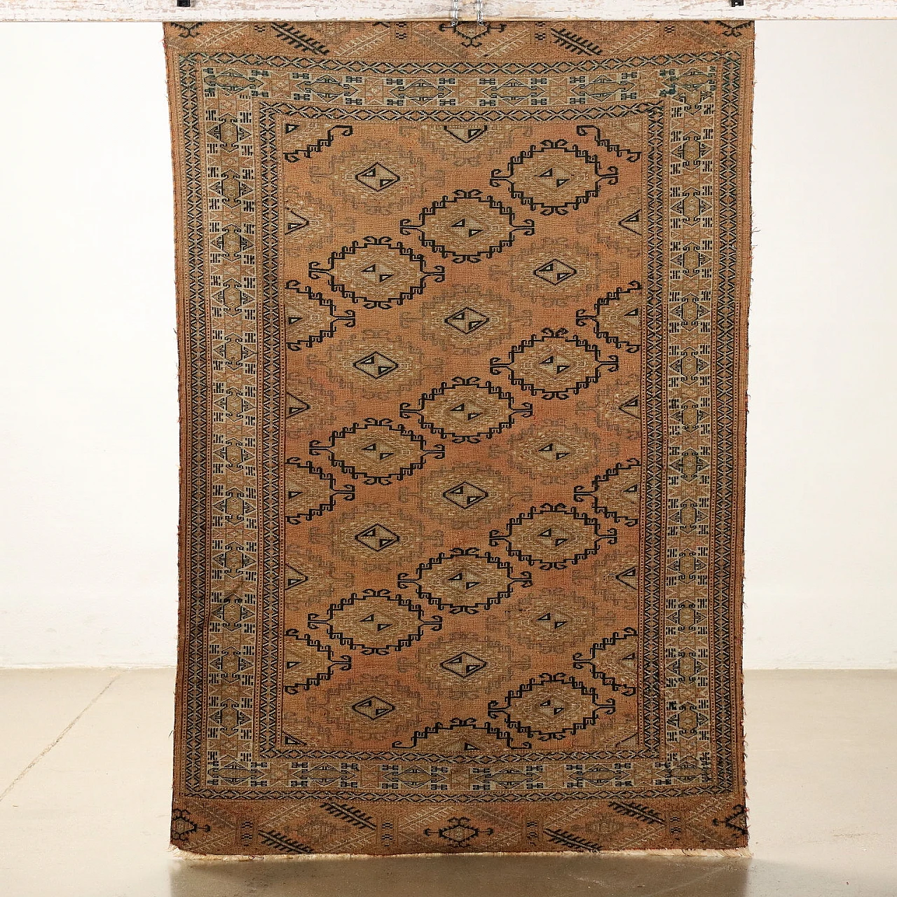 Thin knot Bukhara rug in beige wool 6