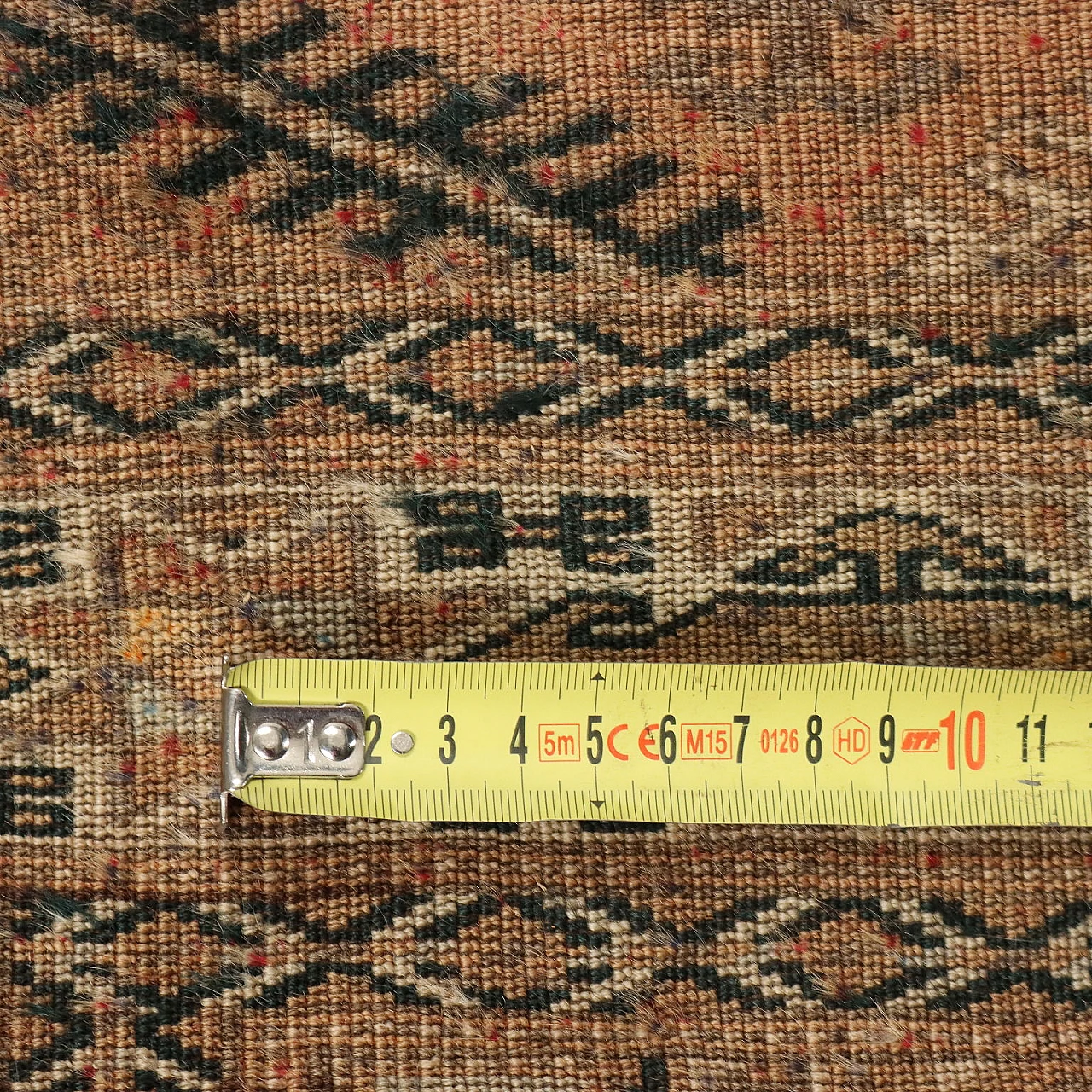 Thin knot Bukhara rug in beige wool 10