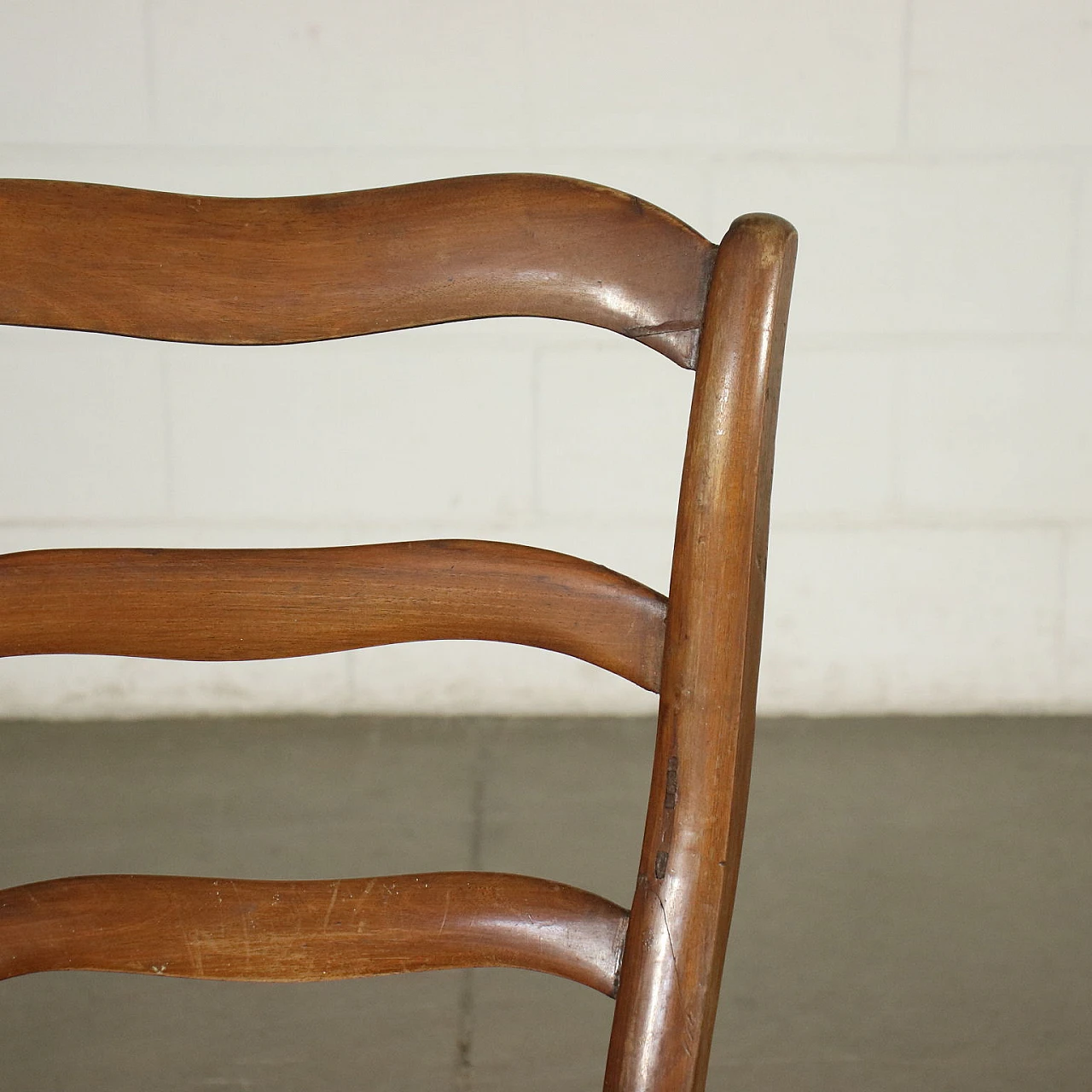 4 Chairs in walnut wood and straw, 19th century 4