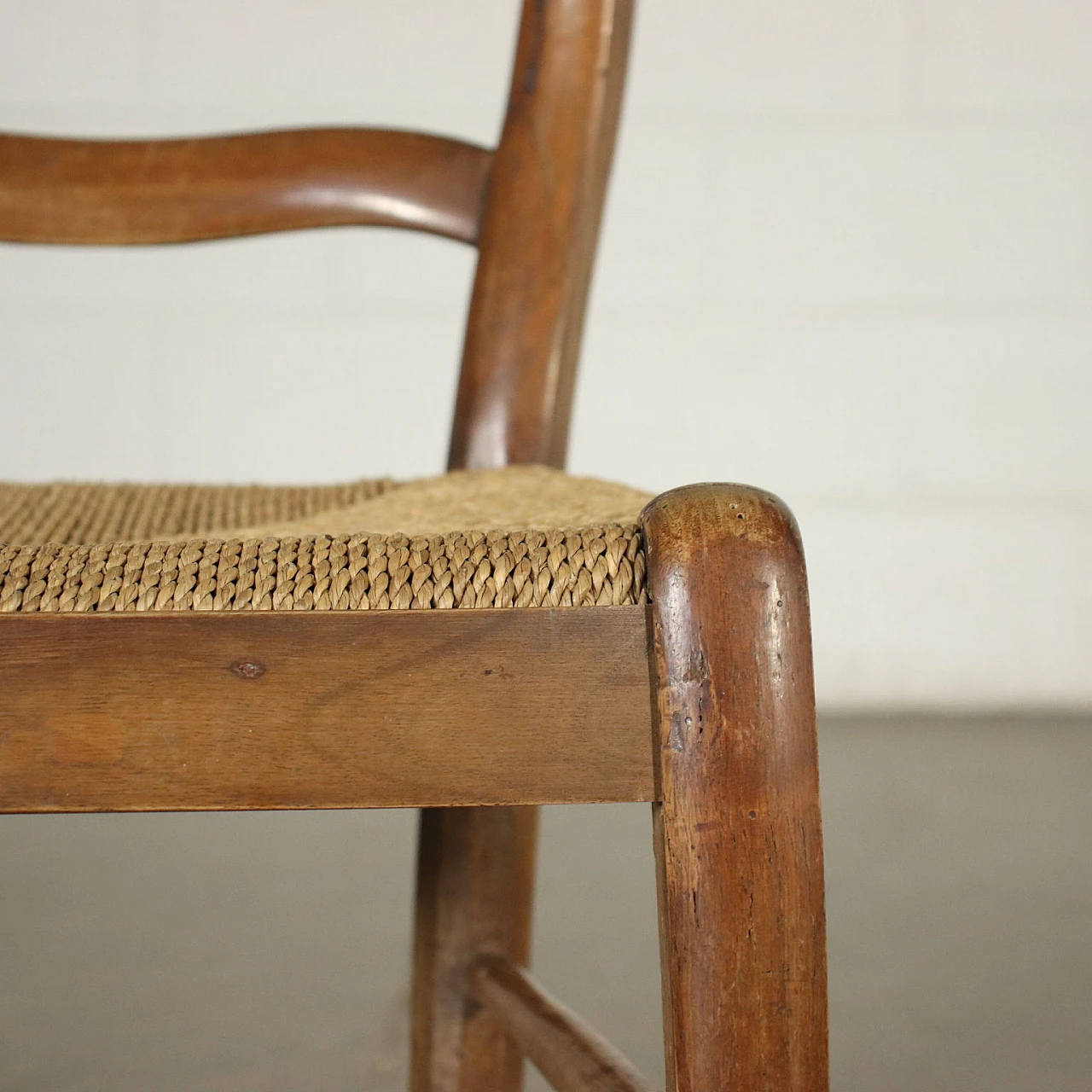4 Chairs in walnut wood and straw, 19th century 5