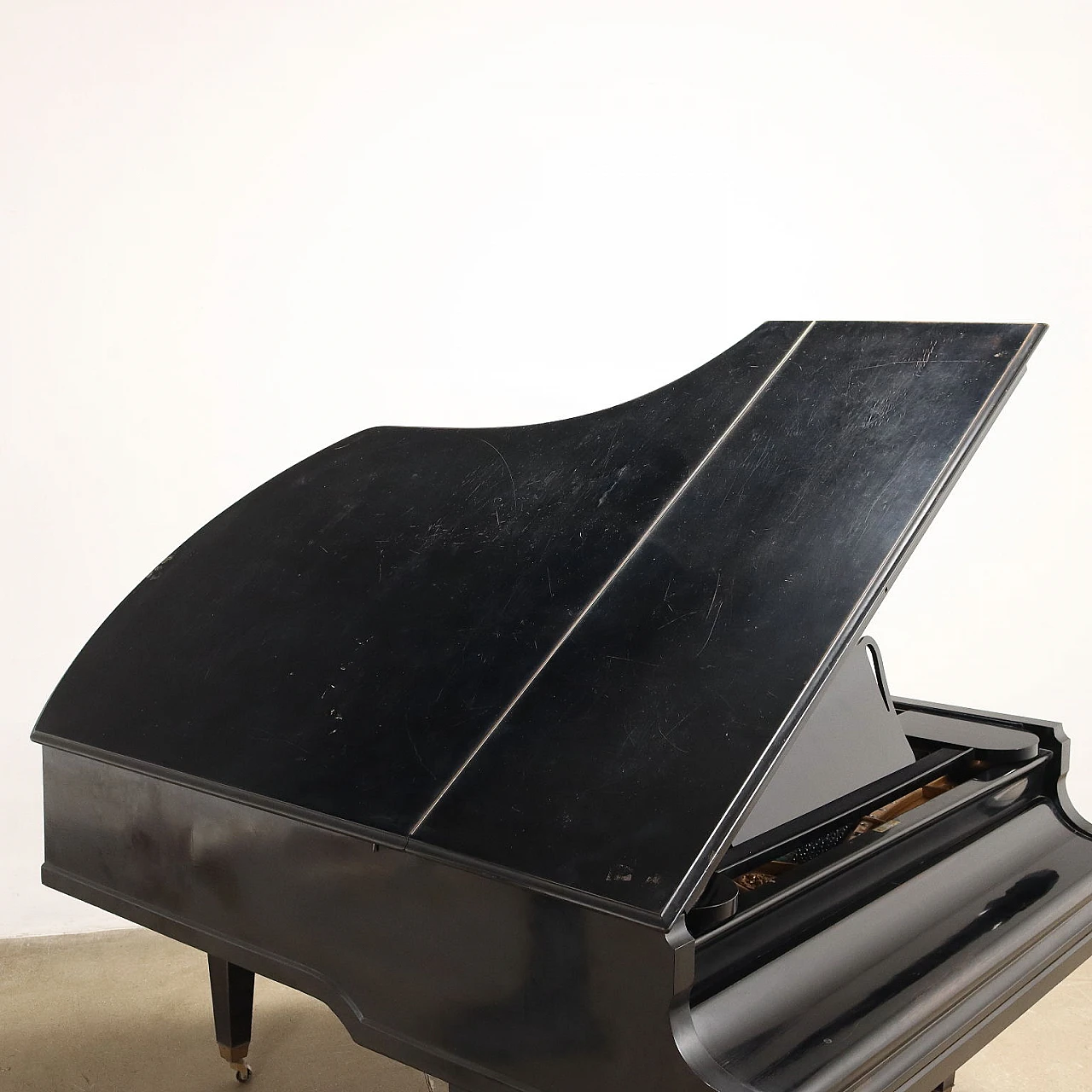 Grand piano by Römhildt Weimar, early 20th century 10