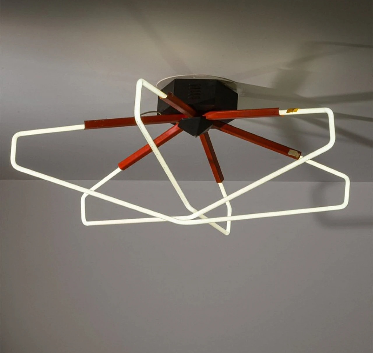 Lampadario in ferro con quattro croci al neon, anni '70 4