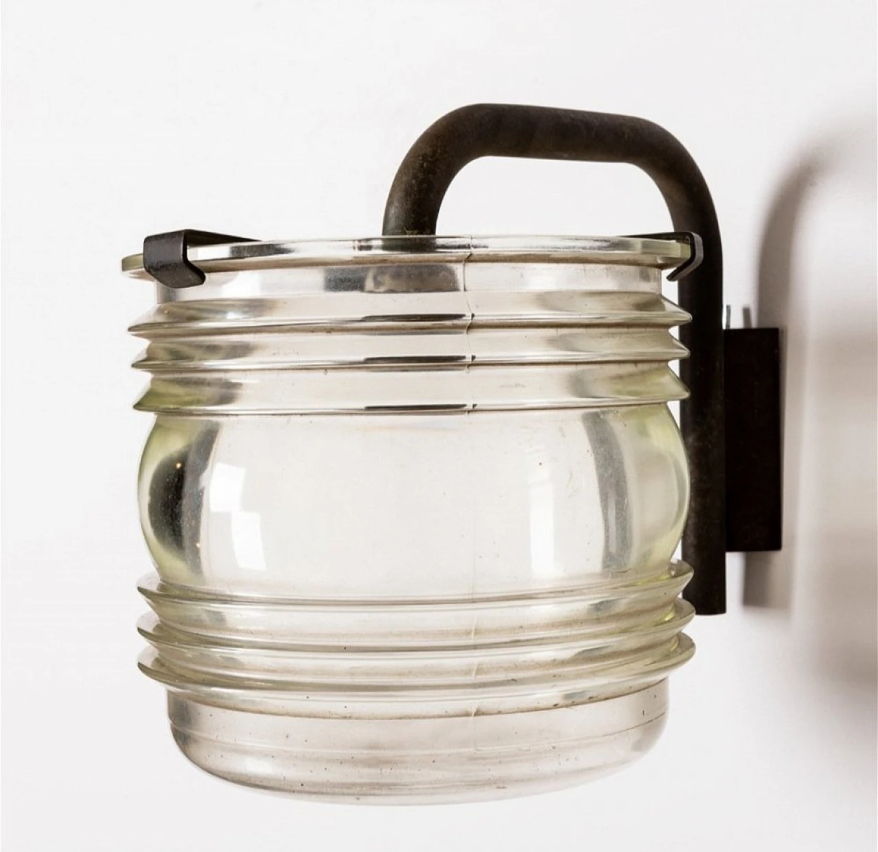 Wall Lights in Burnished Brass, Cylindrical Fresnel Glass by Tito Agnoli for Oluce, 1960s, Set of 2 3