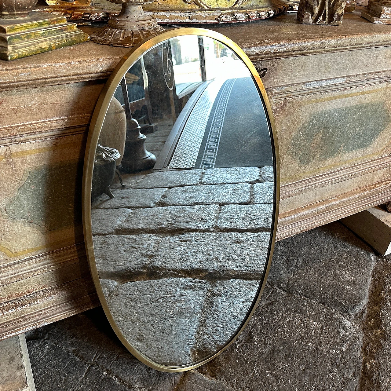 Oval wall mirror with brass frame in the style of Gio Ponti, 1950s 2