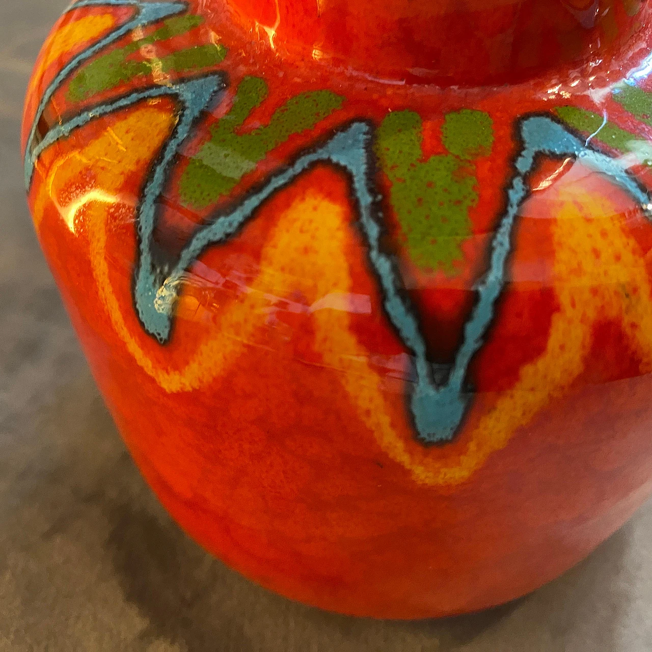Hand-painted San Marino red ceramic vase in Bertoncello style, 1950s 5