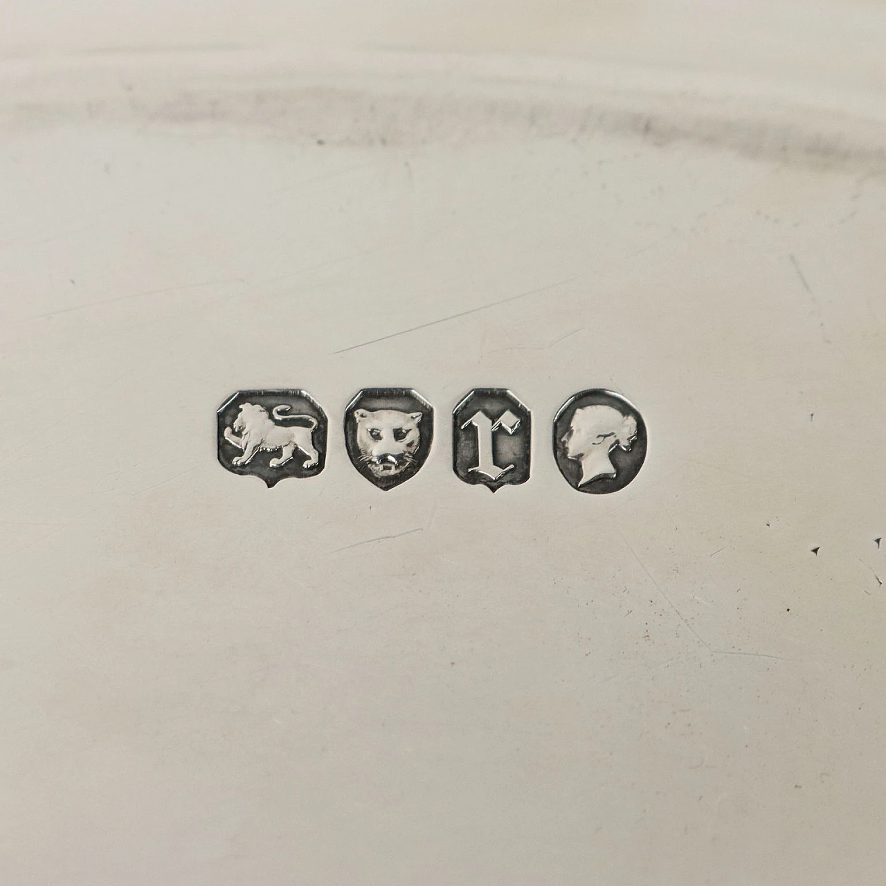 Vassoio in argento di Joseph & Edward Bradbury, 1832 10