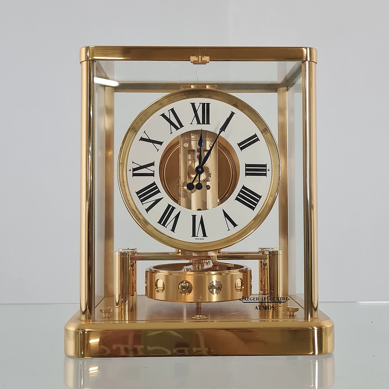 Atmos Classic perpetual watch by Jaeger-LeCoultre 13