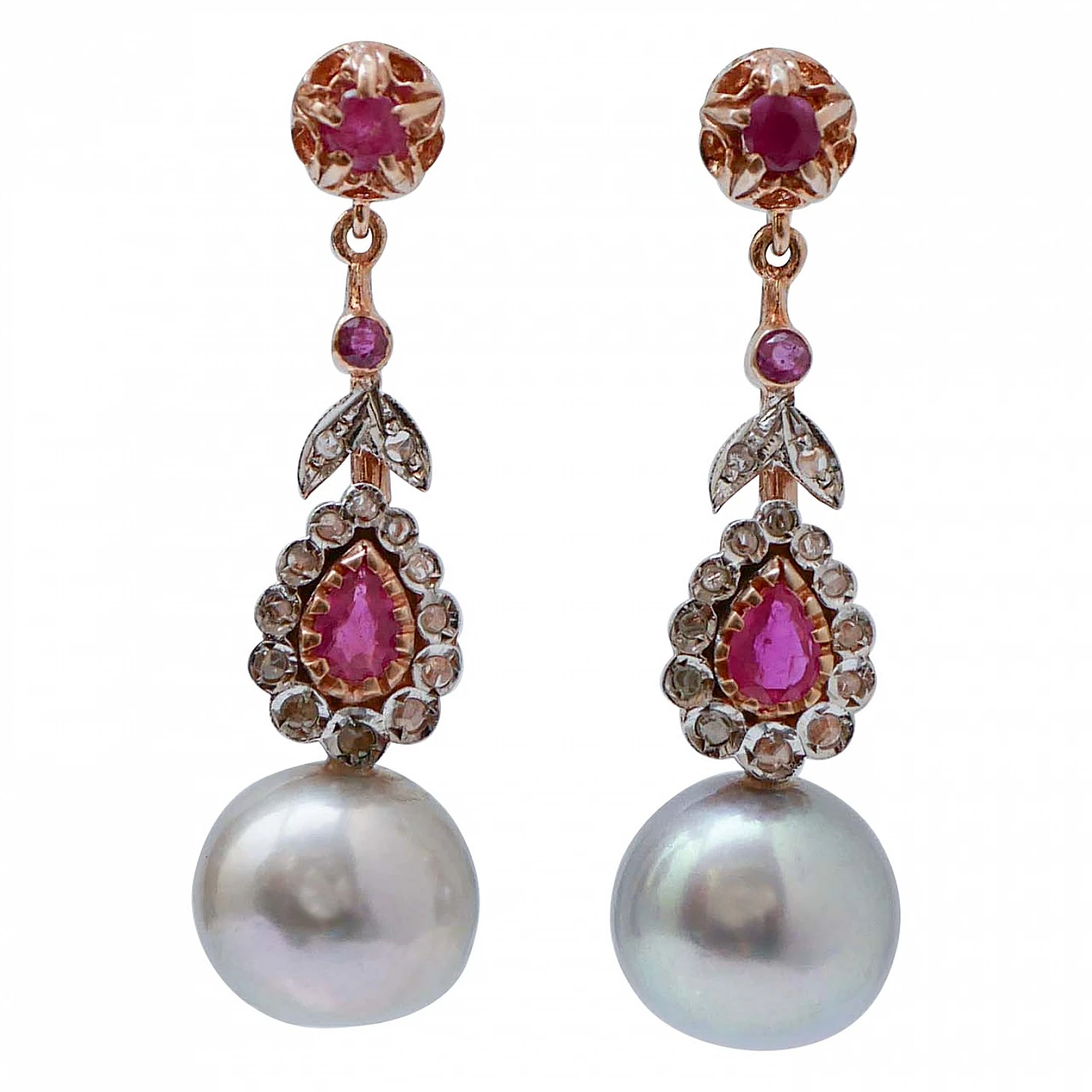 Coppia di Orecchini in oro rosa e argento con perle, rubini e diamanti 1
