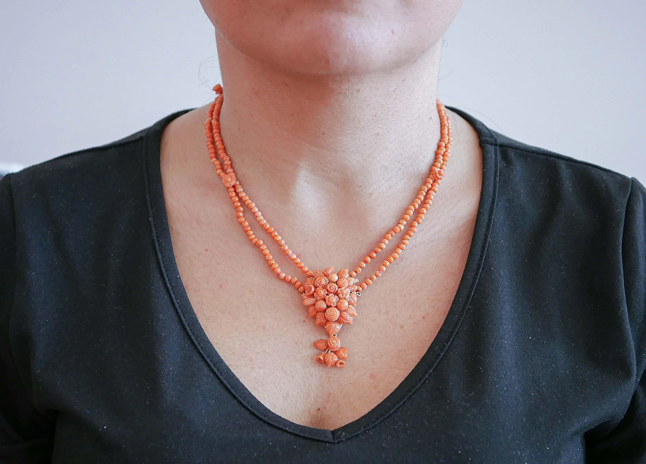 14 Karat rose gold necklace with corals, 1950s 5
