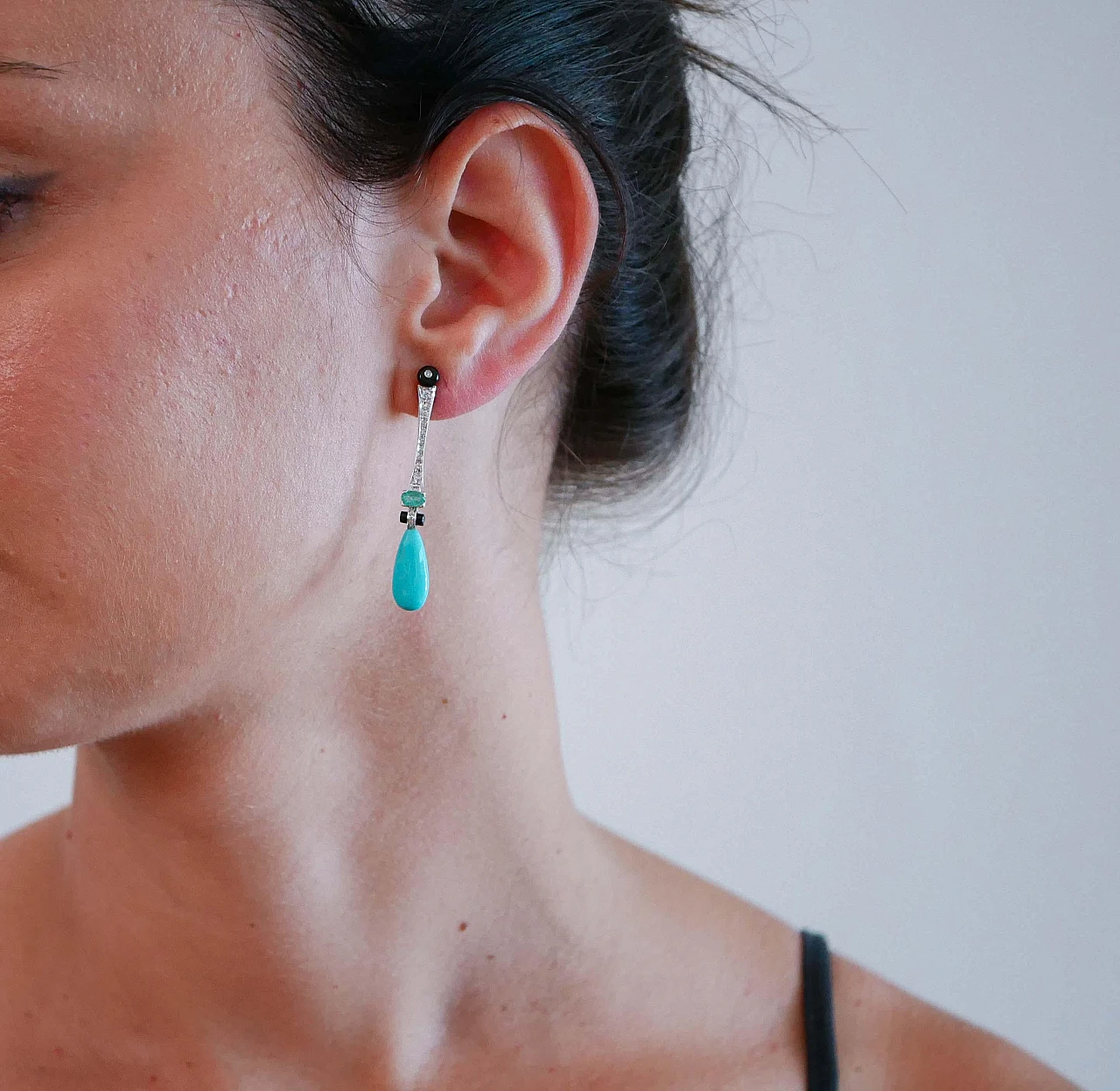 Coppia di Orecchini in platino, turchese, onice e diamanti, anni 2000 4