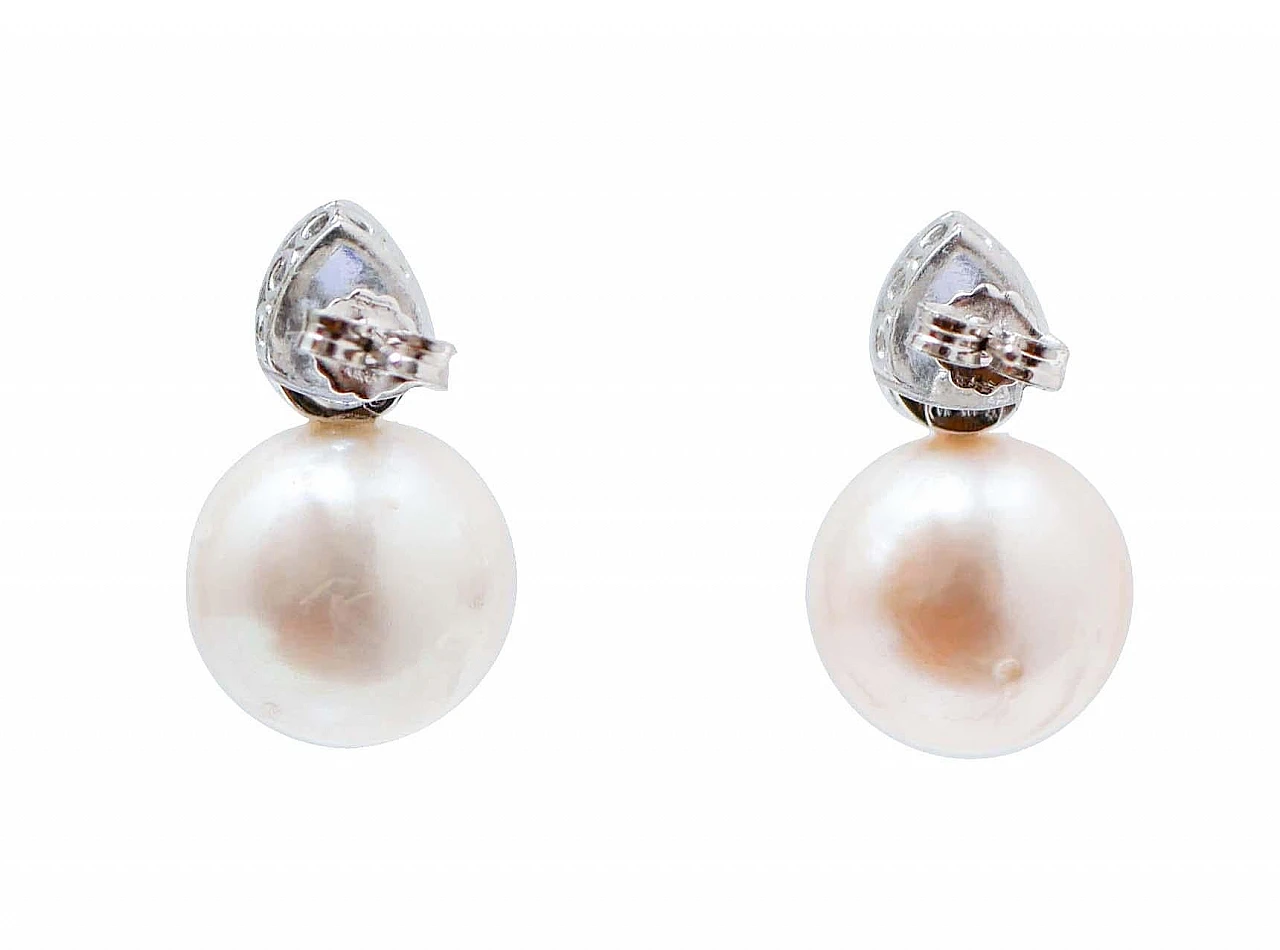 Coppia di Orecchini in oro bianco 14 carati con perle e diamanti 3