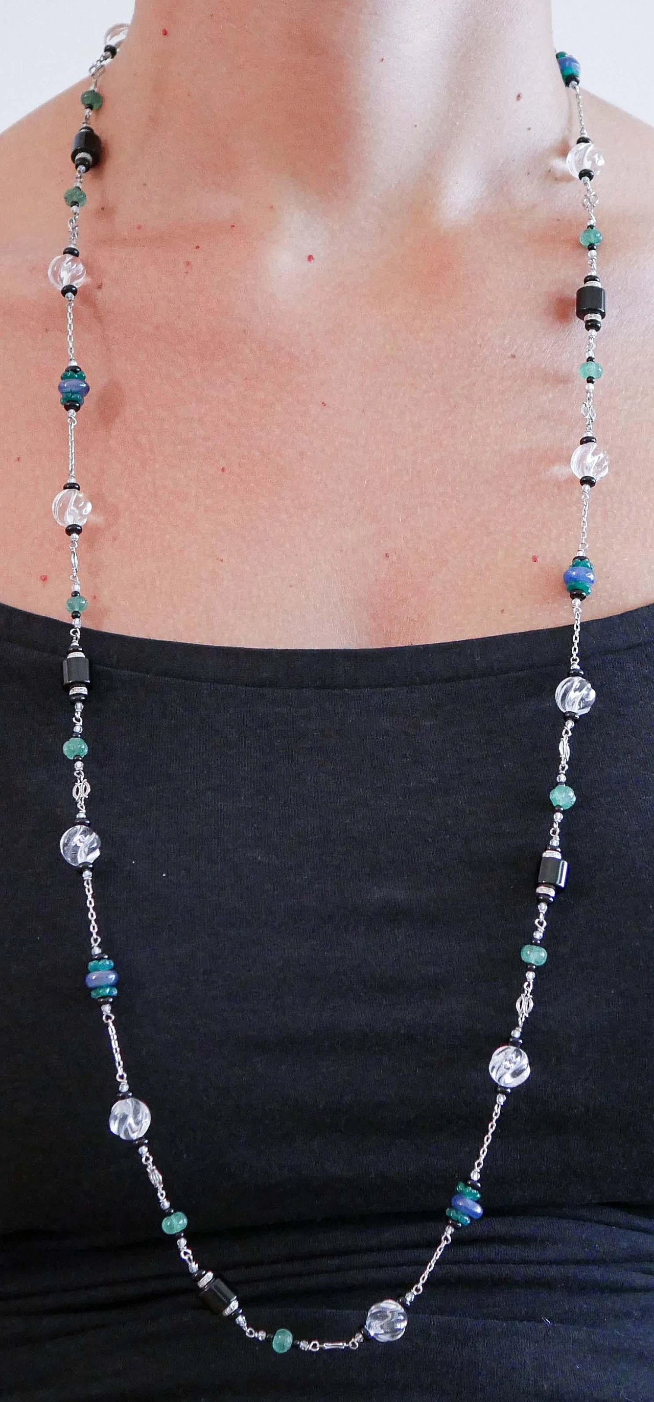 Collana in oro e platino con agata verde e nera, quarzo e kianite 5