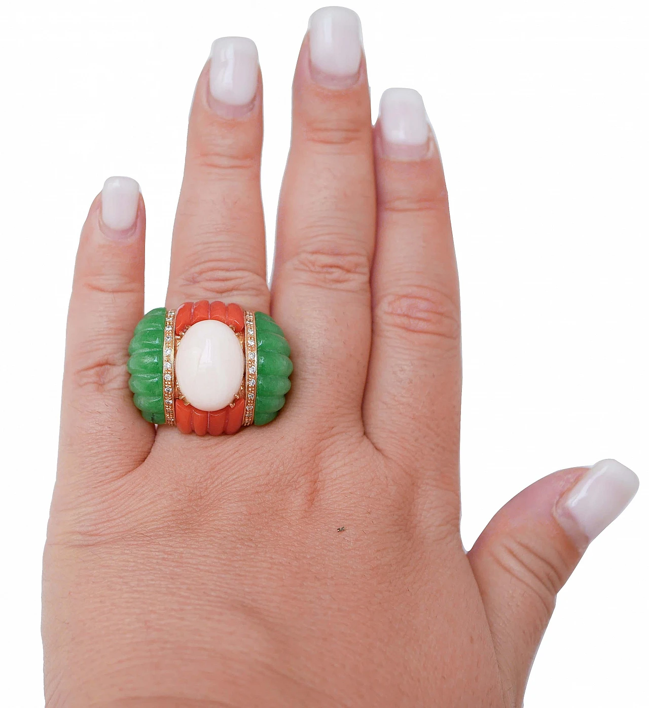 14 Kt rose gold ring with pink & red coral, jade and diamonds, 1960s 4