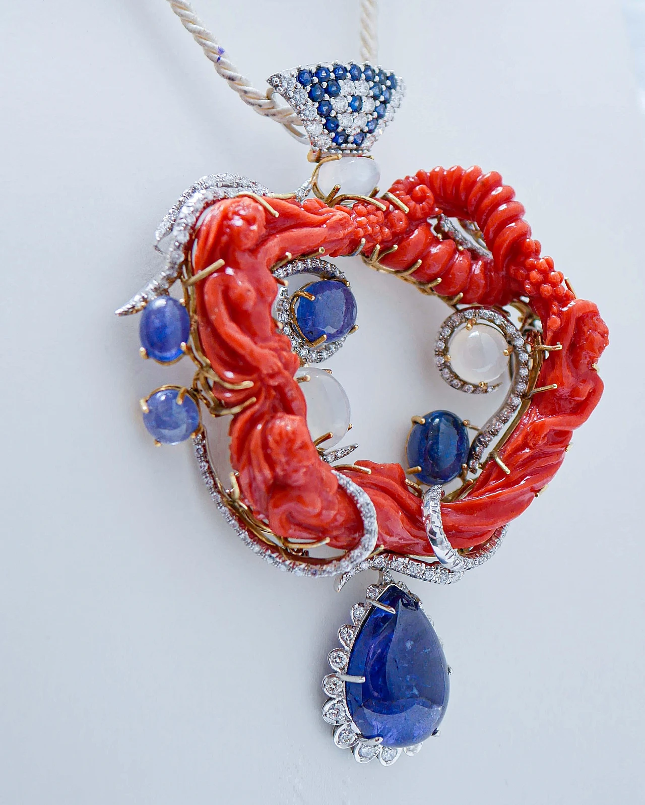 Pendant in 18-carat gold and diamonds, sapphires, tanzanite and coral 3