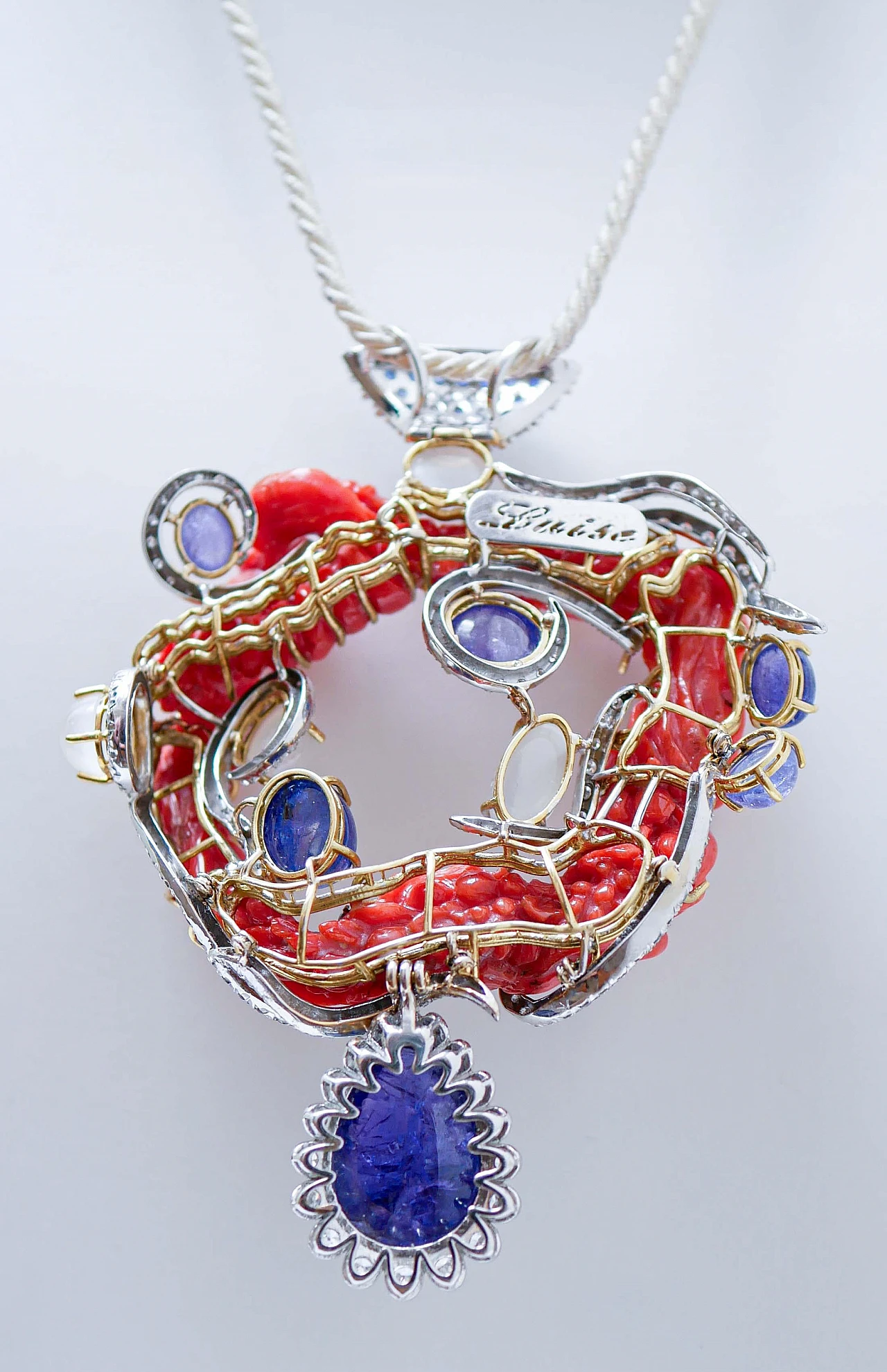 Pendant in 18-carat gold and diamonds, sapphires, tanzanite and coral 4