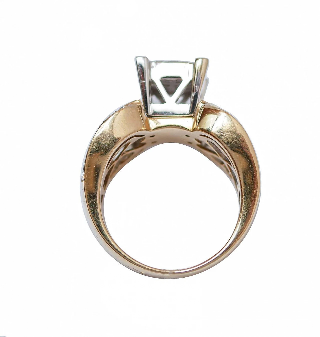 Anello in oro giallo 14 carati e oro bianco con diamanti, anni '60 3
