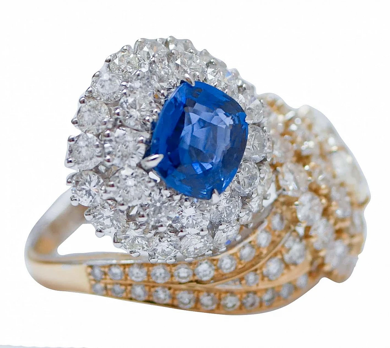 18K white and yellow gold ring with sapphire and diamonds 2