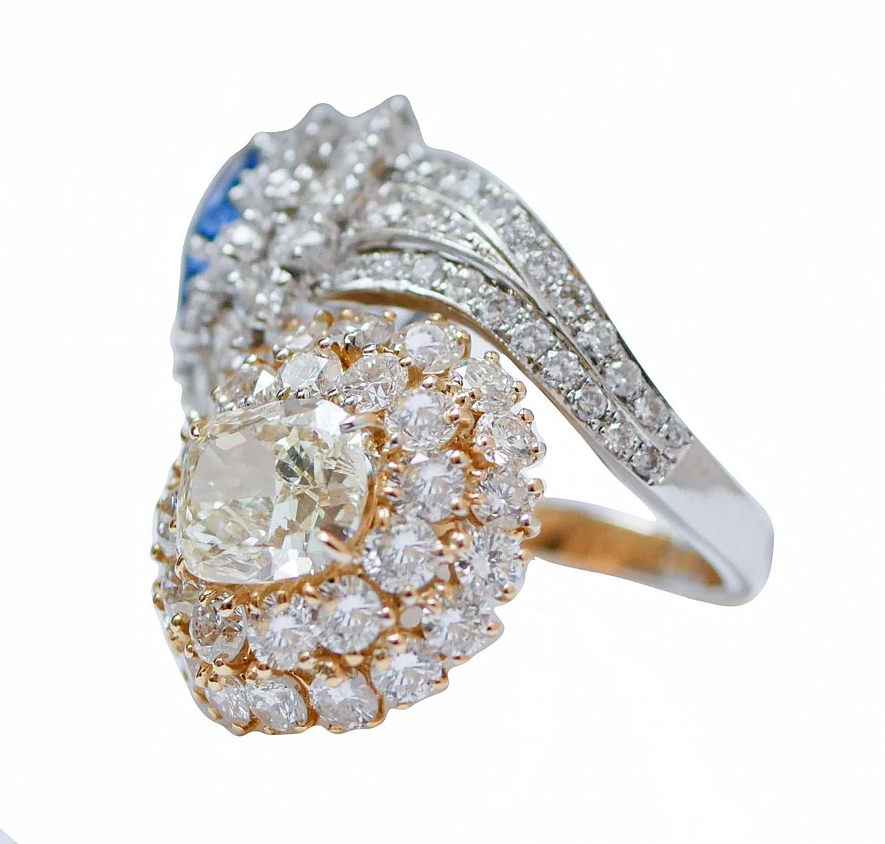 18K white and yellow gold ring with sapphire and diamonds 3