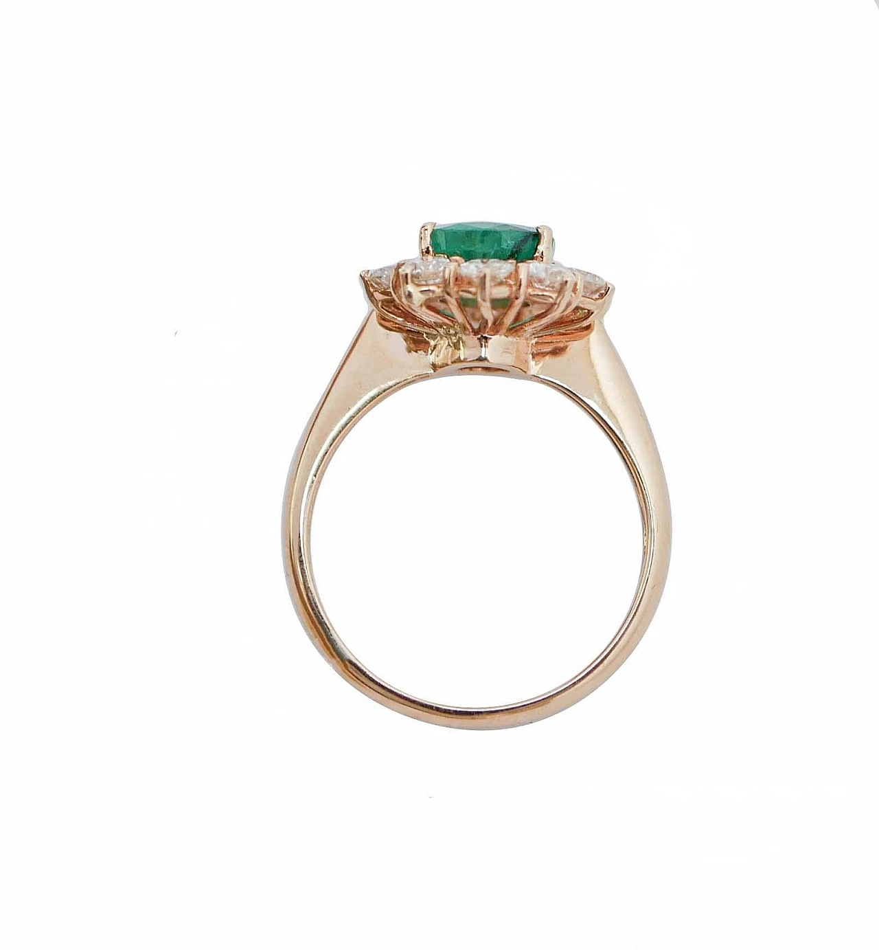 18 Karat rose gold ring with emerald and diamonds, 2020 3