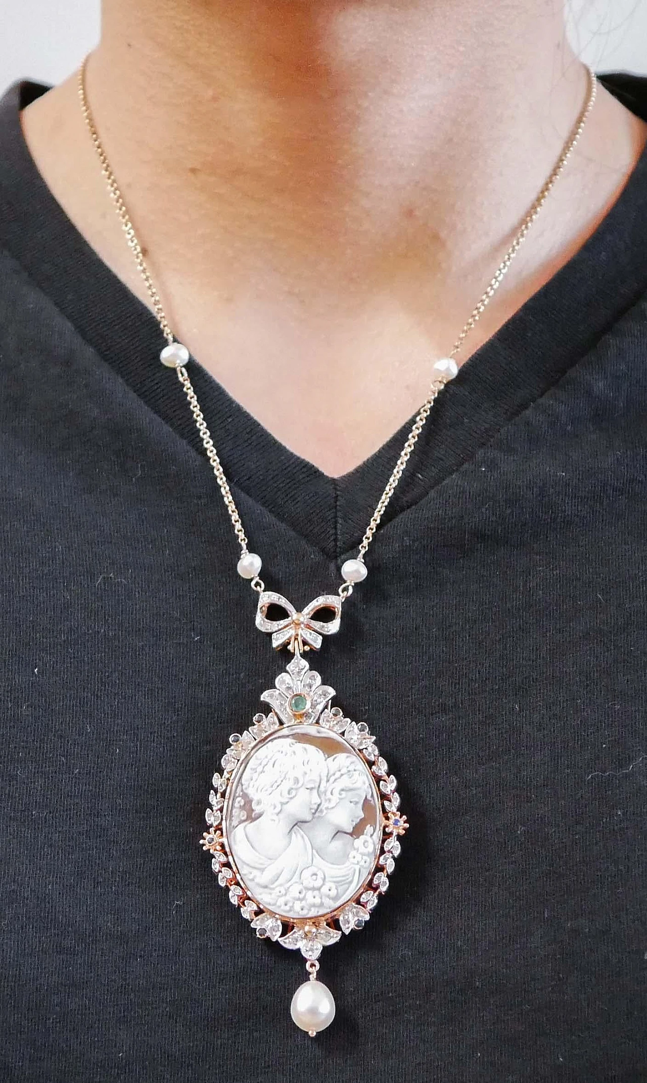 Gold and silver necklace with cameo, emerald, sapphires, diamonds 5