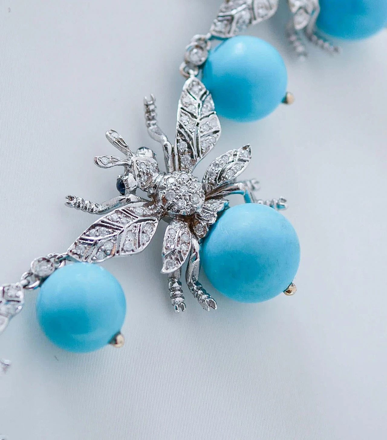 14K white gold bee necklace with magnesite, sapphires and diamonds 5