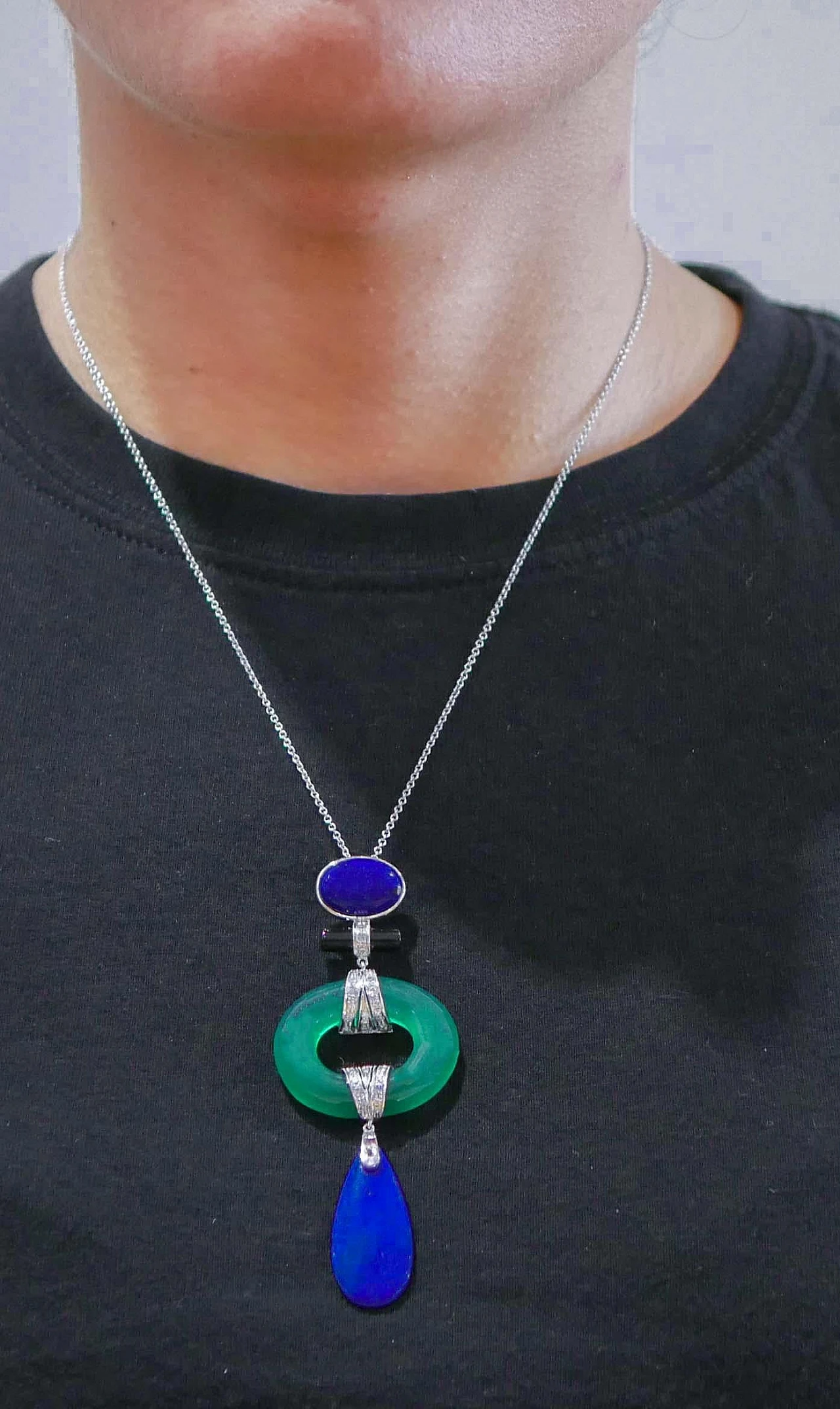 Collana con ciondolo in agata verde, lapis, onice, diamanti e platino 6