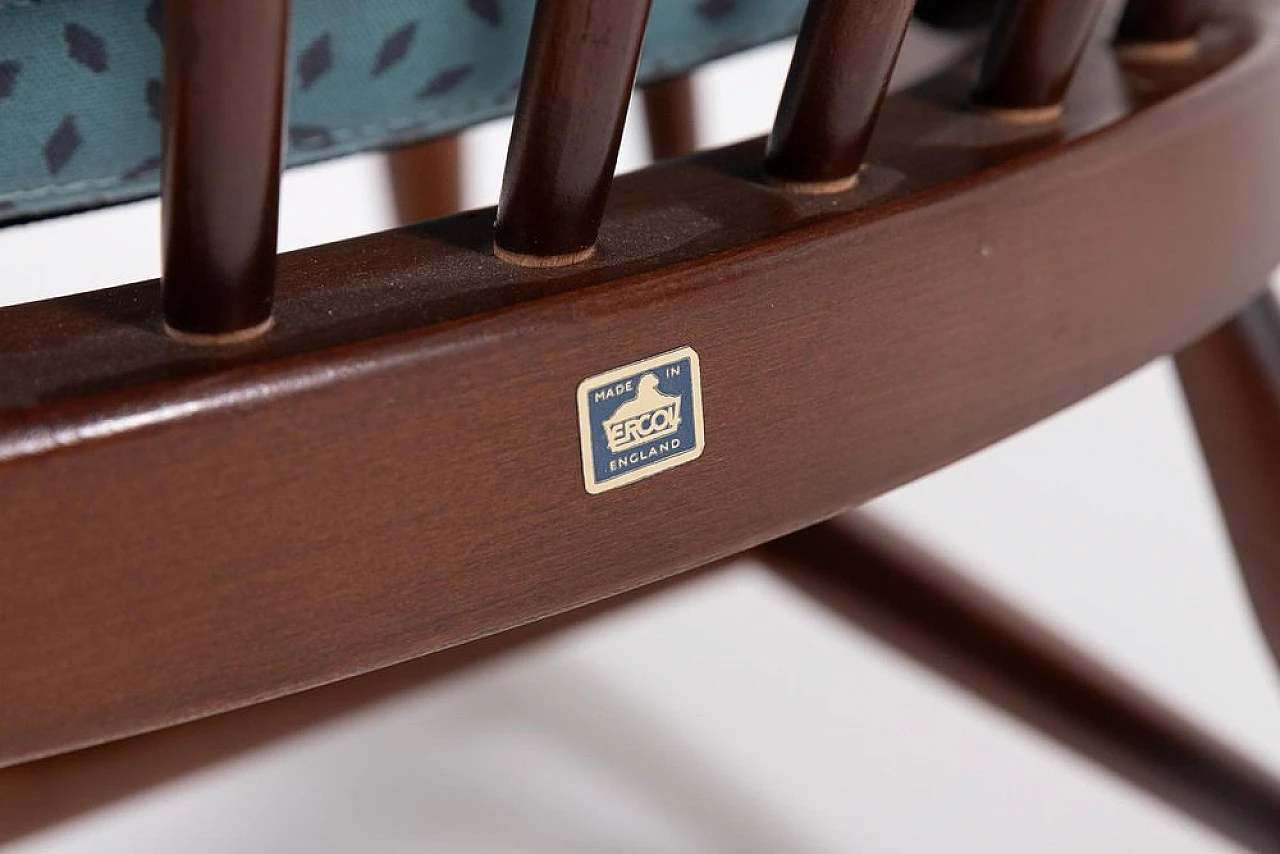 Poltrona Windsor in legno ebanizzato e tessuto di Ercol, fine '900 9