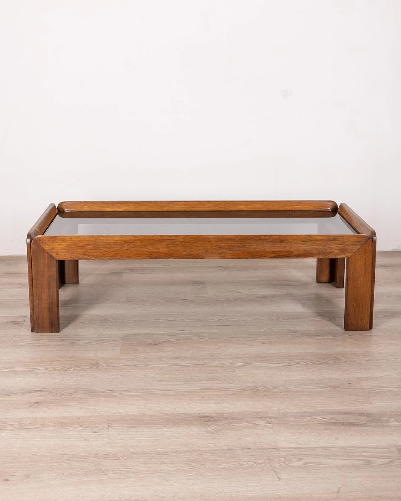 Rectangular coffee table in walnut and glass by A. & T. Scarpa, 1970s 2