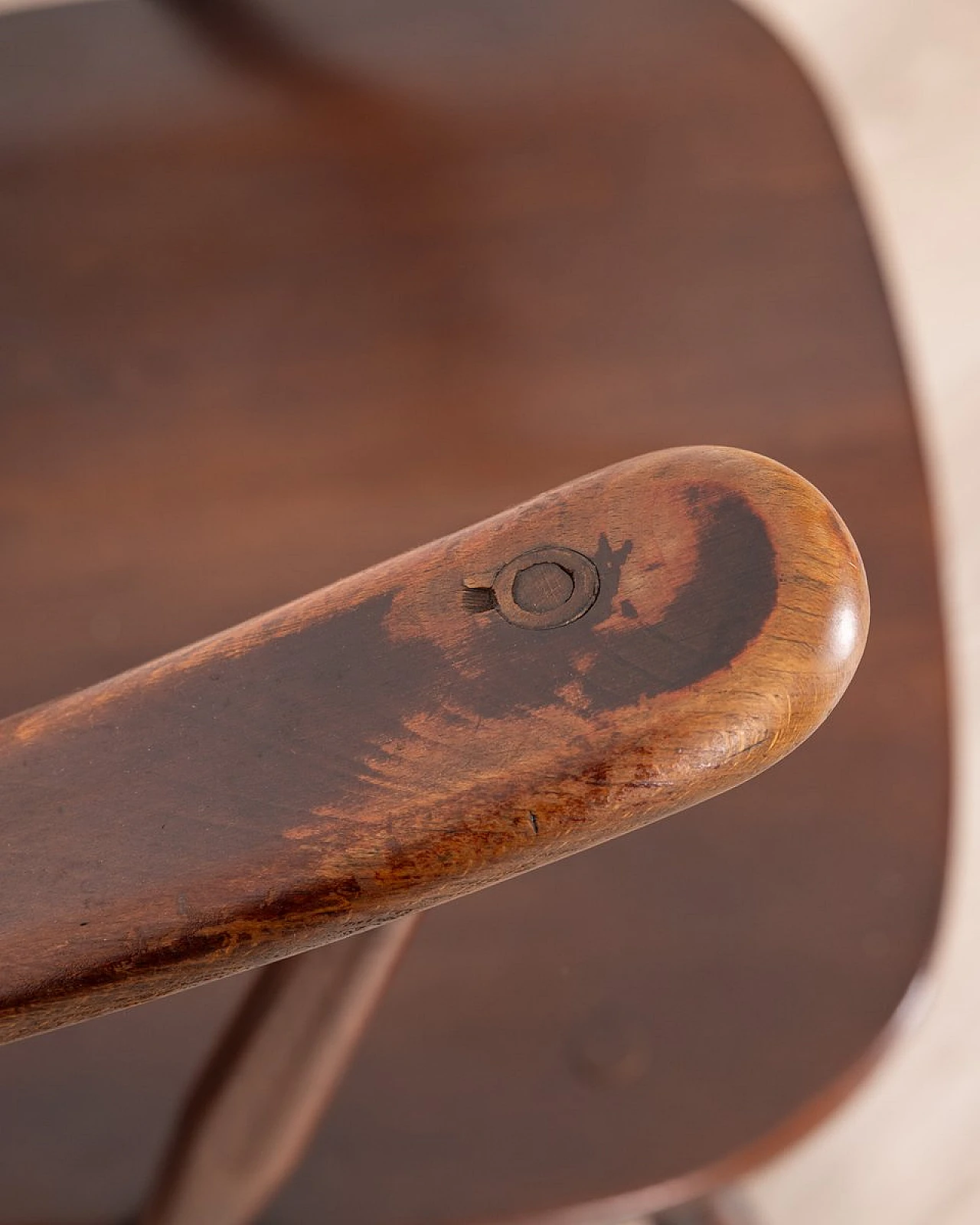 Sedia a dondolo in legno 316 di Lucian Ercolani per Ercol, anni '50 9