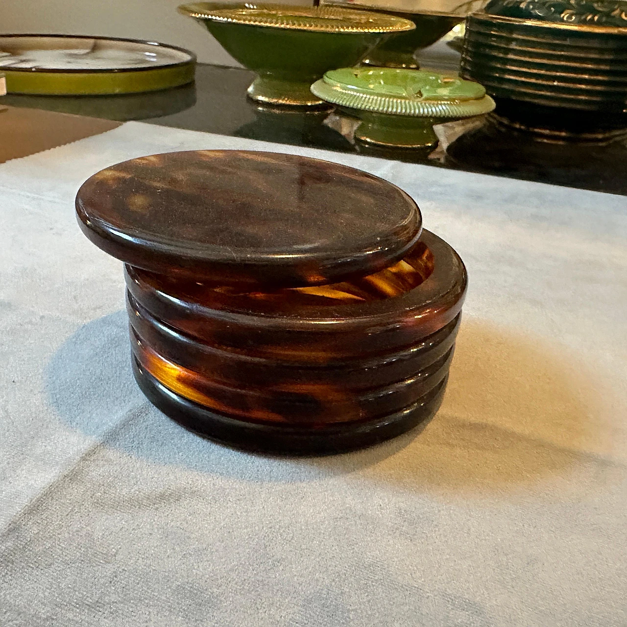 Tortoiseshell lucite round jewellery box, 1970s 5