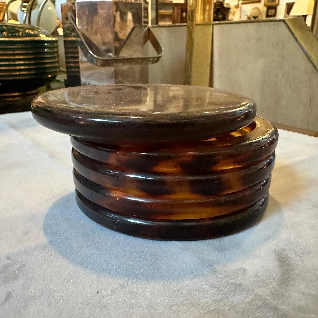 Tortoiseshell lucite round jewellery box, 1970s 9