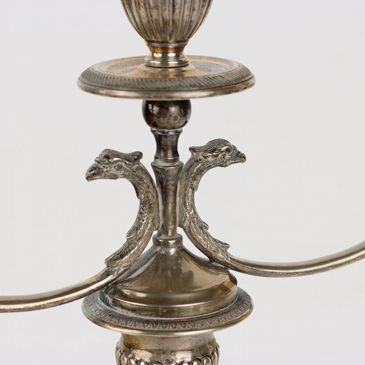 Three-armed silver candelabra with four ferine-shaped feet 3