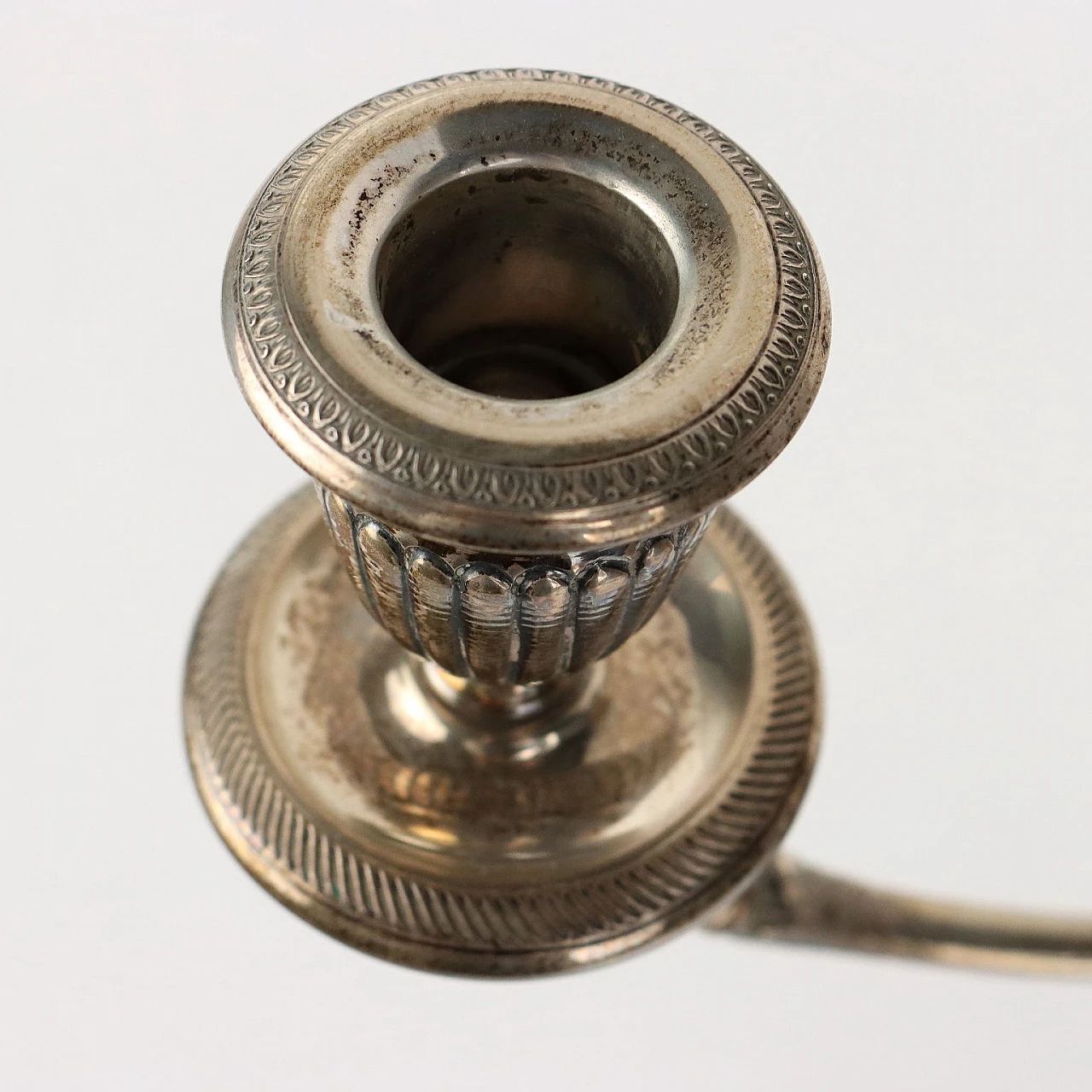 Three-armed silver candelabra with four ferine-shaped feet 5