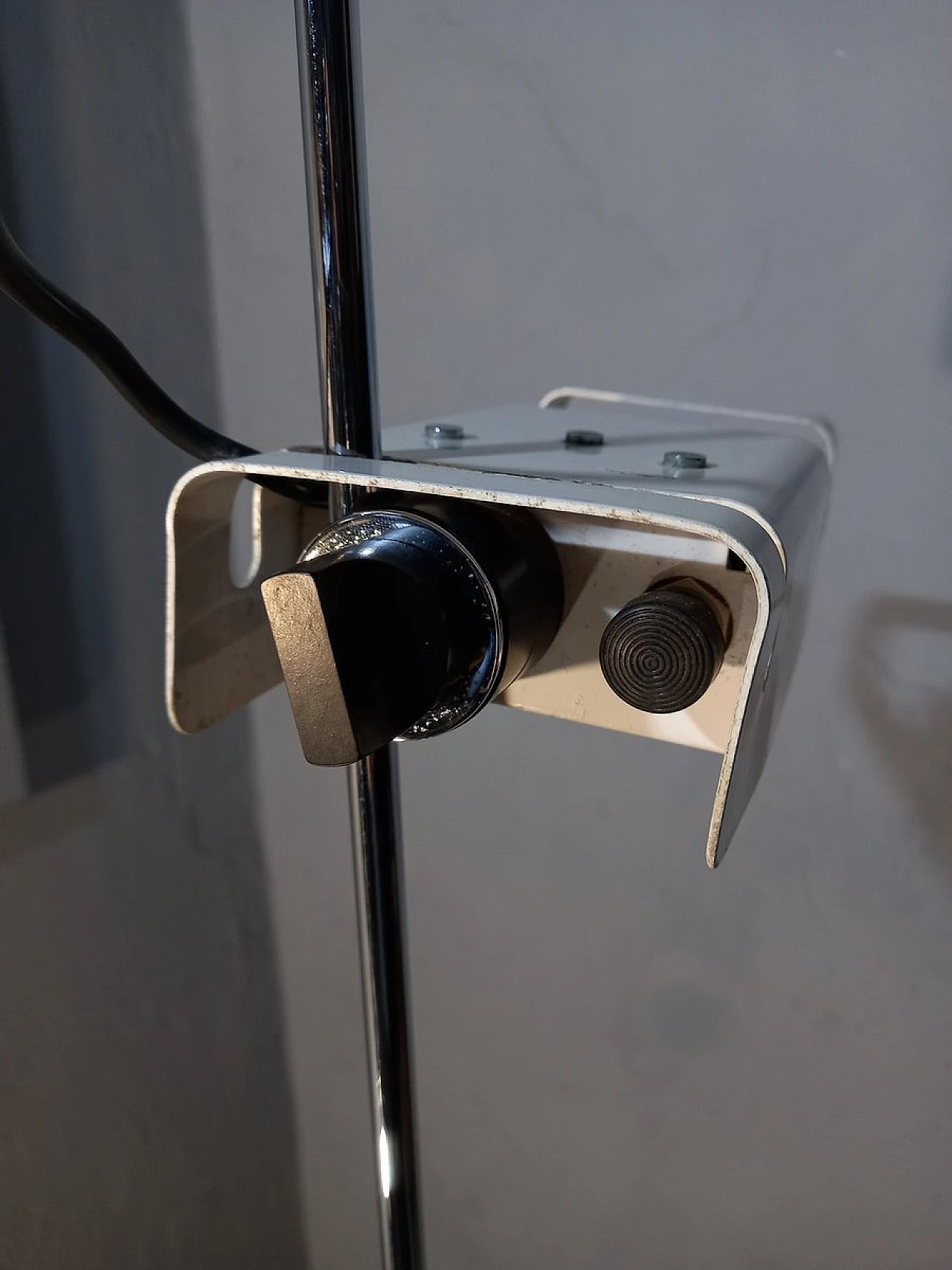 Lampada da terra bianca Spider di Joe Colombo per Oluce, anni '60 10