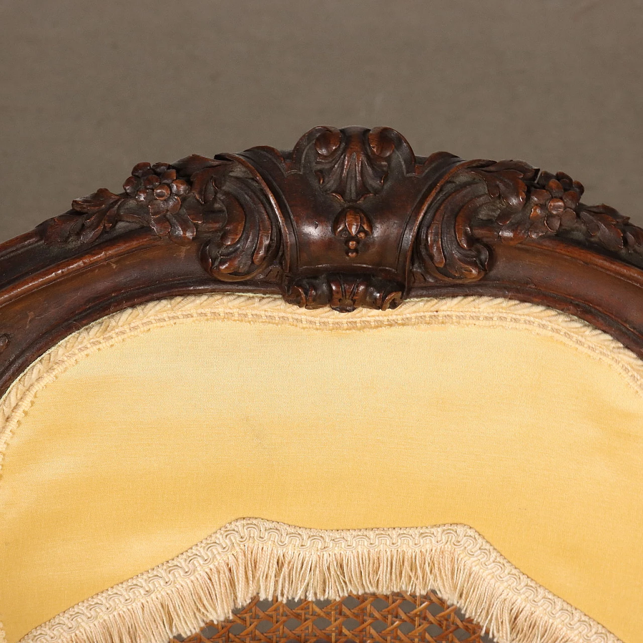 Baroque-style wooden armchair with carved legs & curl motifs 3