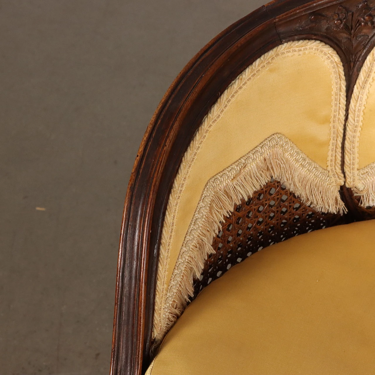 Baroque-style wooden armchair with carved legs & curl motifs 4