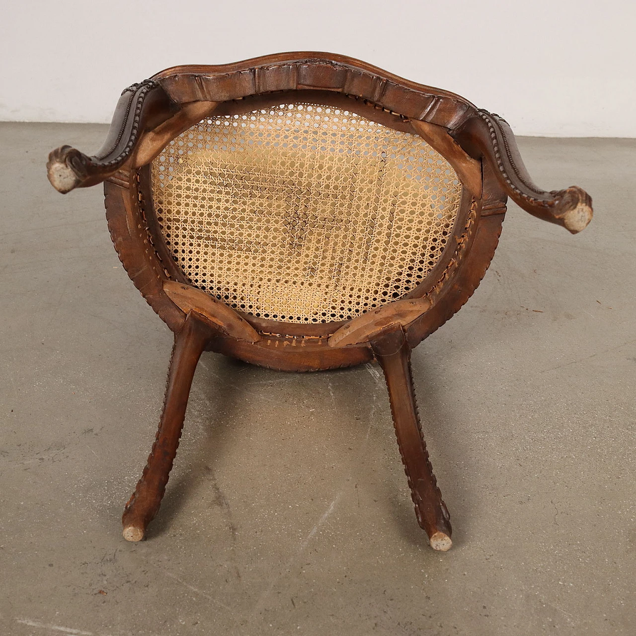 Baroque-style wooden armchair with carved legs & curl motifs 9