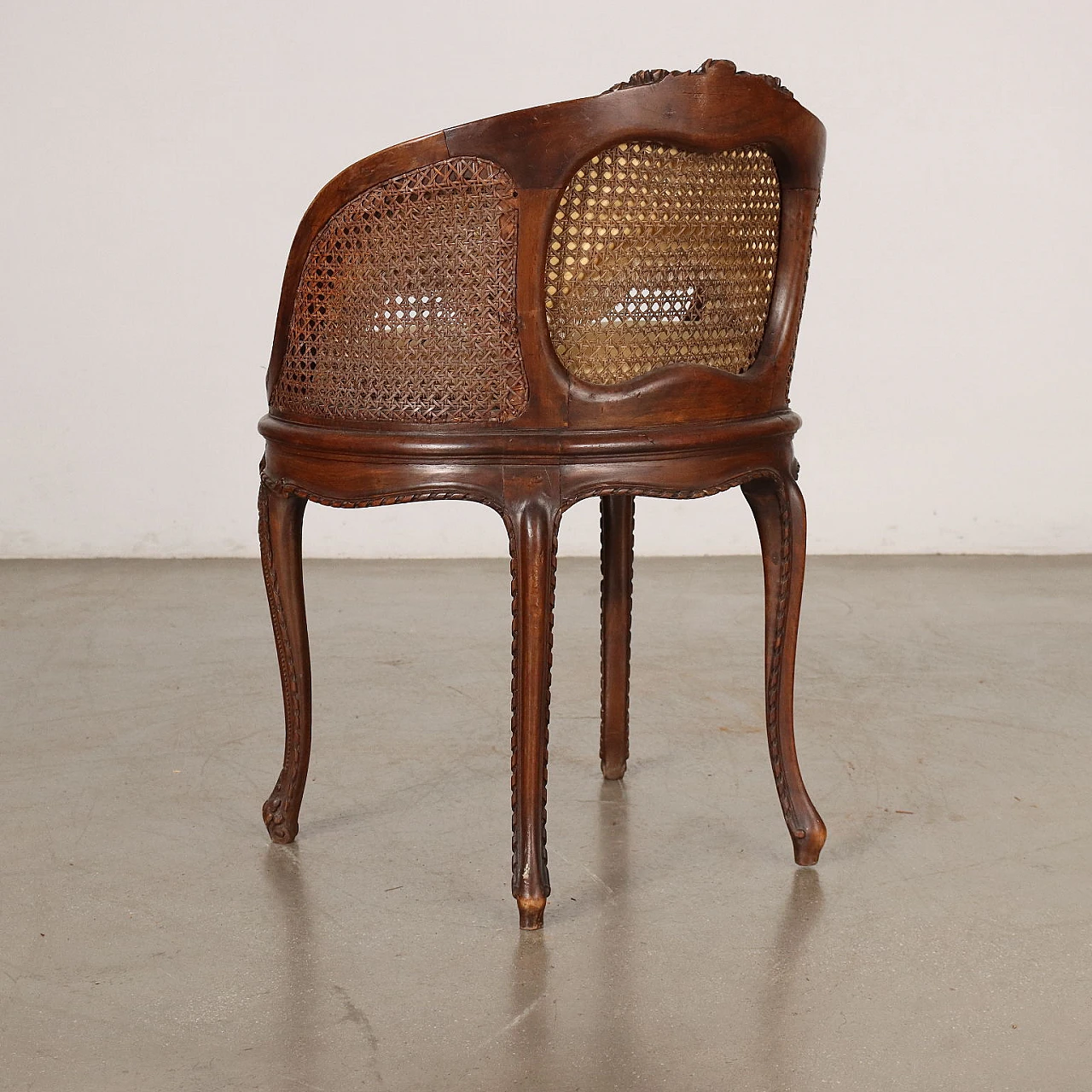 Baroque-style wooden armchair with carved legs & curl motifs 10