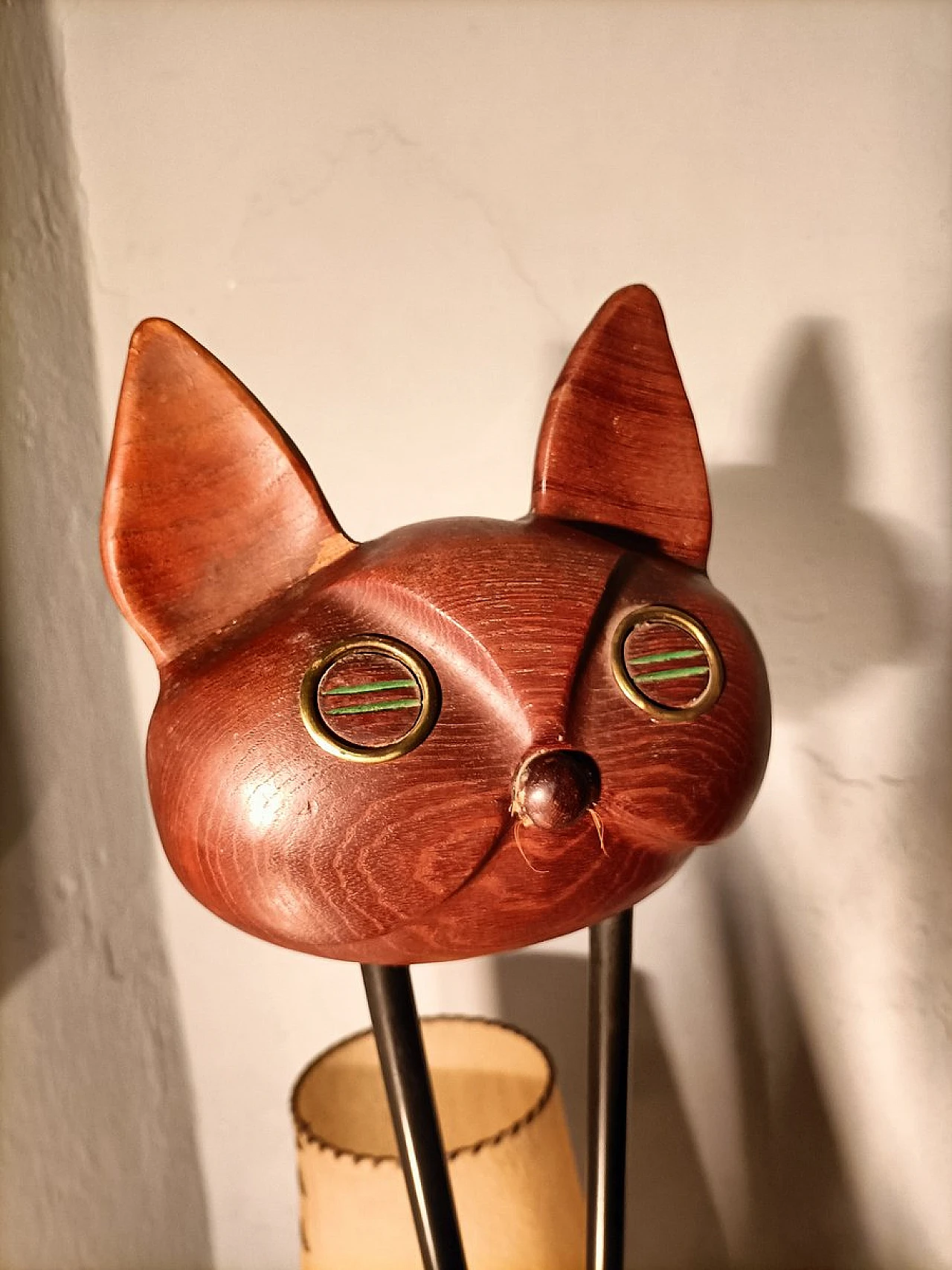 Cat floor lamp made of wood, iron and brass, 1950s 3