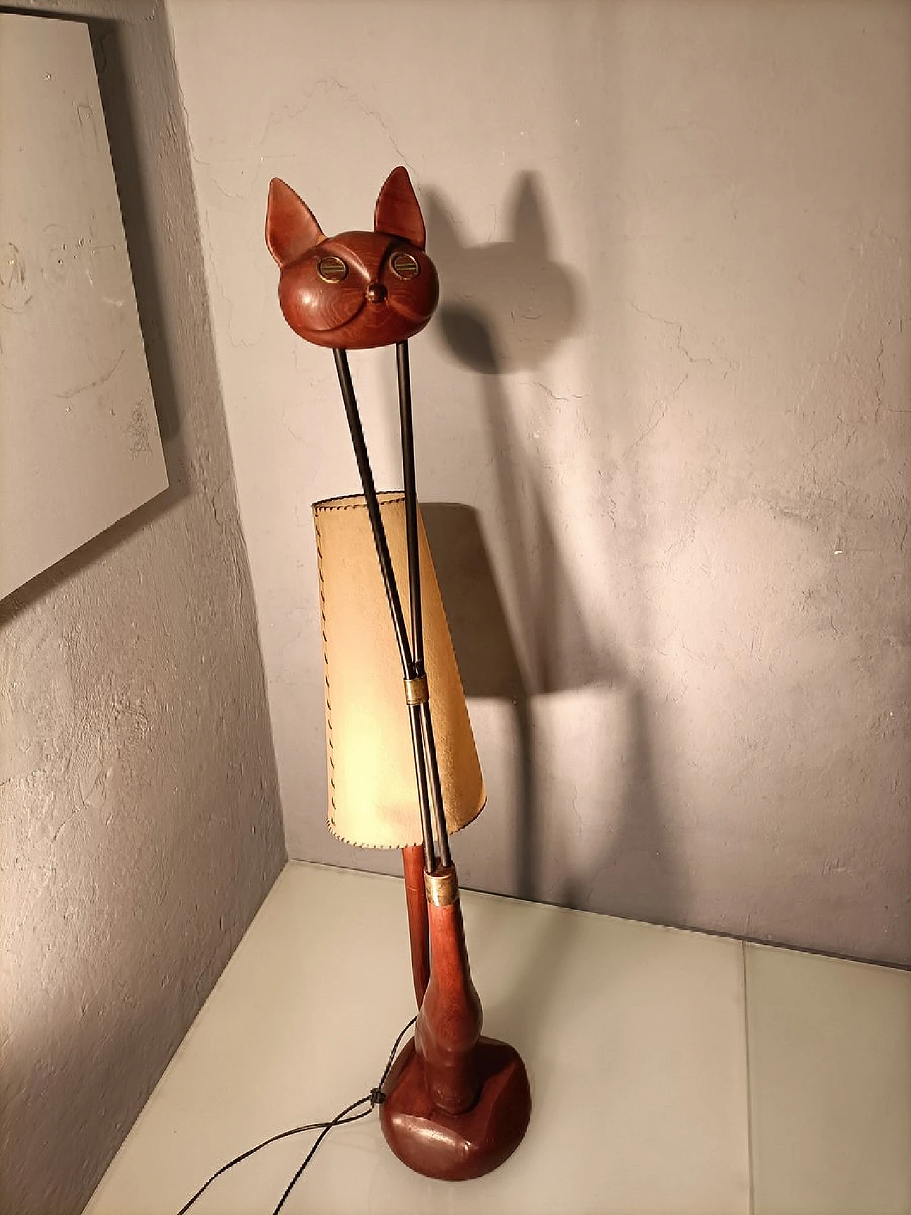 Cat floor lamp made of wood, iron and brass, 1950s 9