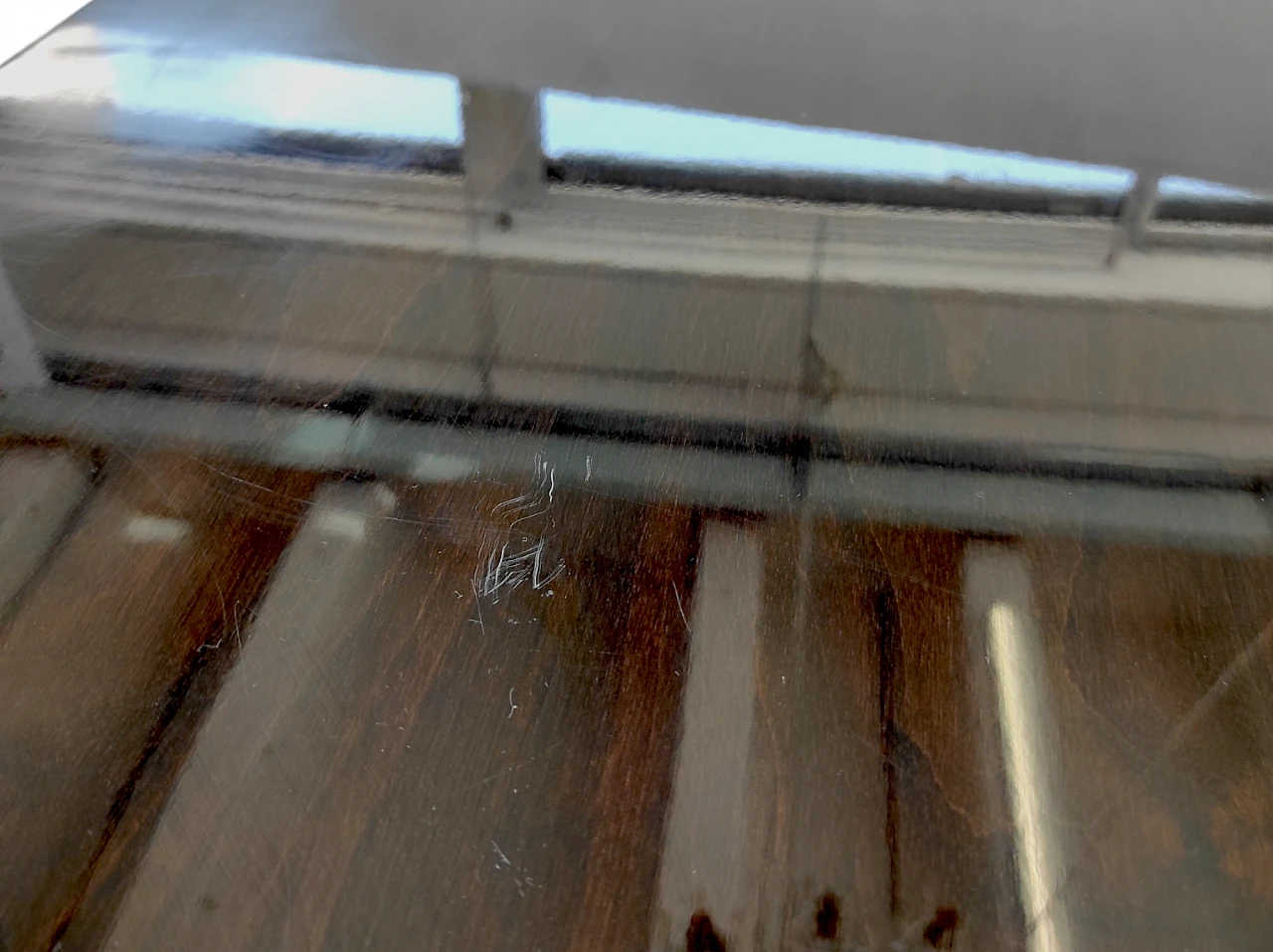 Mobile bar in legno con 2 ante scorrevoli e portabottiglie, anni '70 12